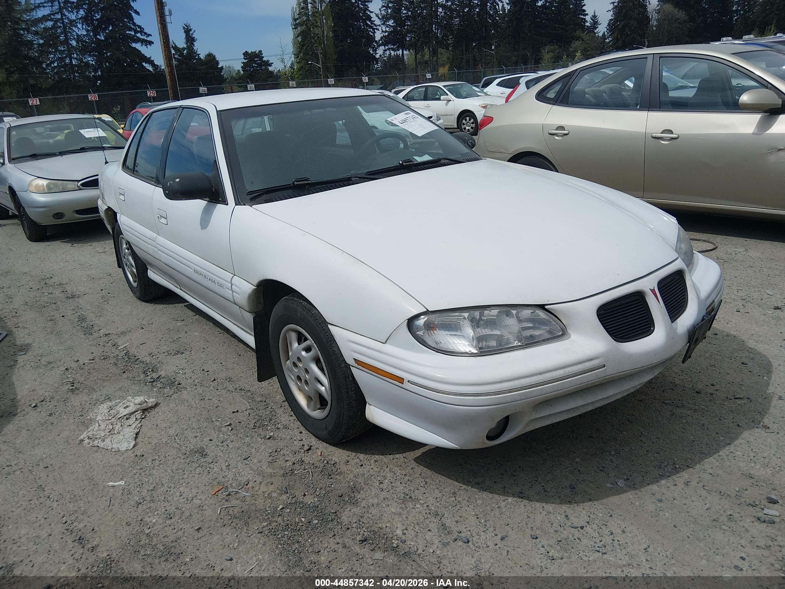 1997 Pontiac Grand Am Se White vin: 1G2NE52T6VM556801