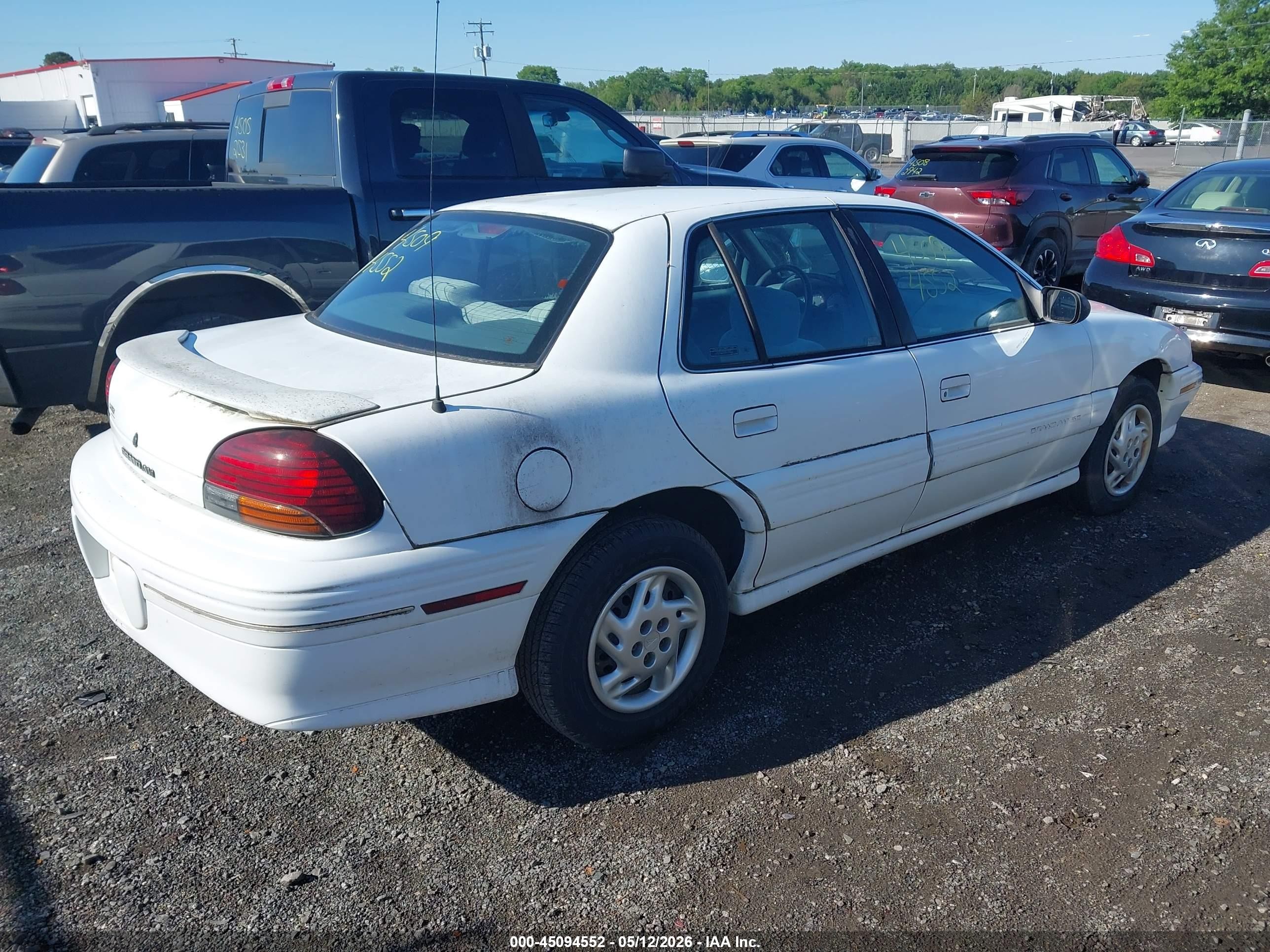 1997 Pontiac Grand Am Se Белый vin: 1G2NE52T7VC859821