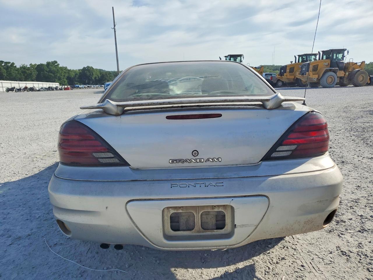 2004 Pontiac Grand Am Se1 Silver vin: 1G2NF52E04C240314