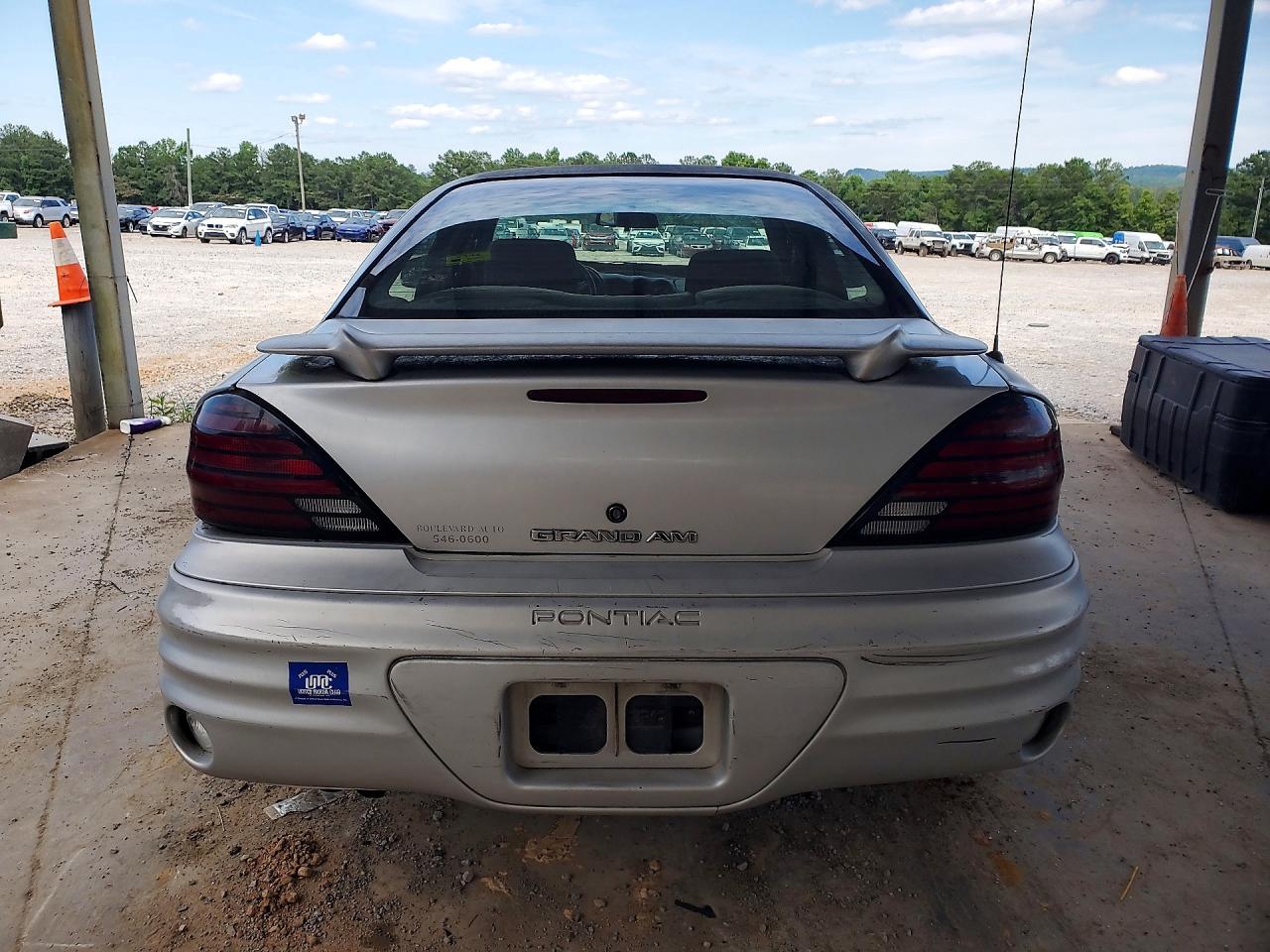 2001 Pontiac Grand Am Se1 Silver vin: 1G2NF52E11M651551