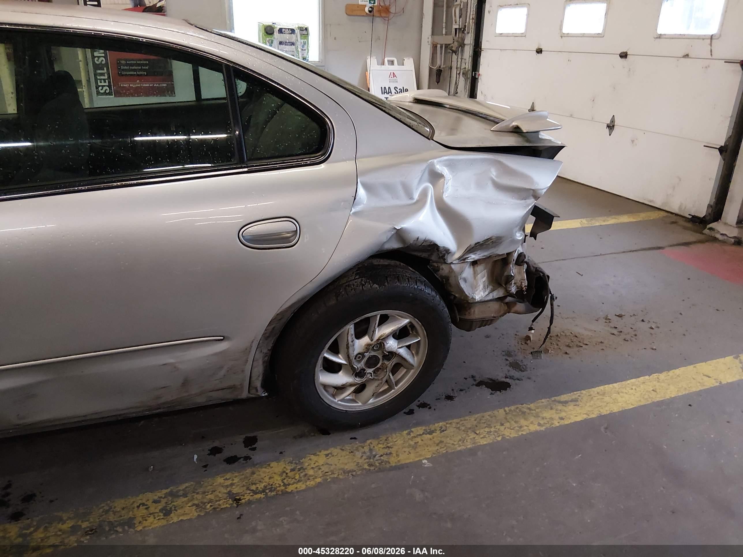 2004 Pontiac Grand Am Se1 Silver vin: 1G2NF52E44M596338