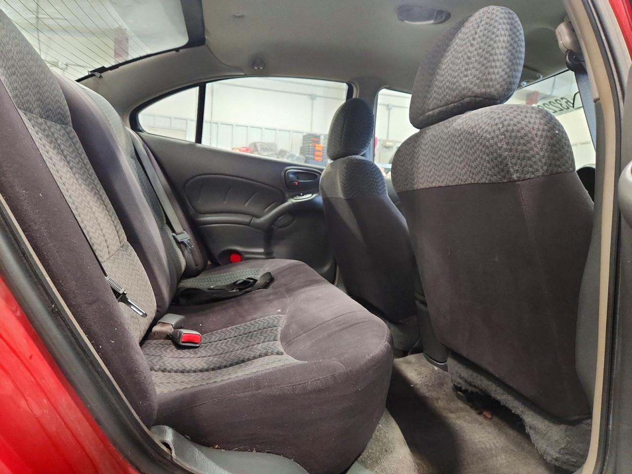 2004 Pontiac Grand Am Se1 Red vin: 1G2NF52E54M669197