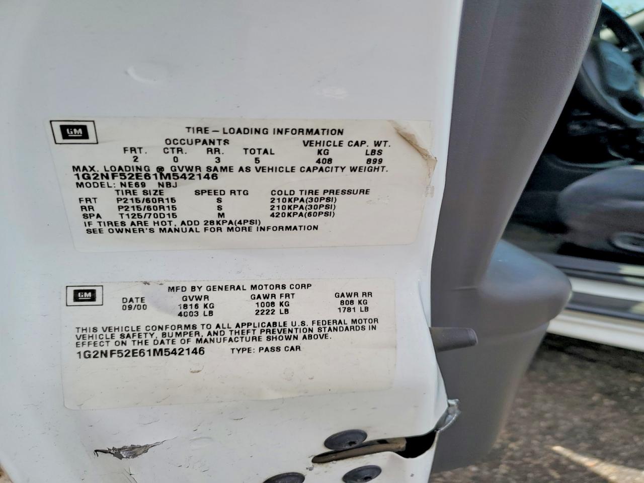 2001 Pontiac Grand Am Se1 White vin: 1G2NF52E61M542146