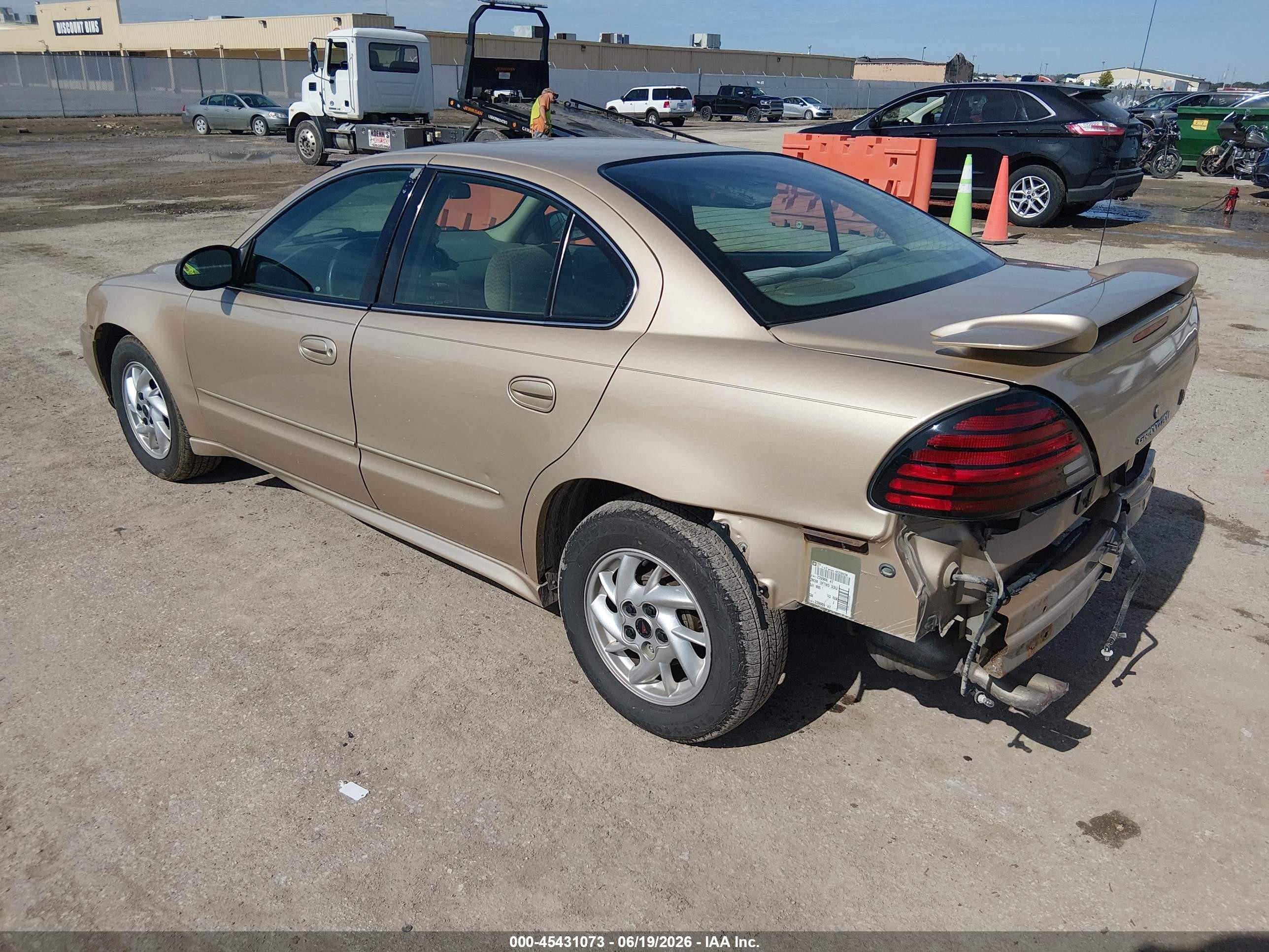 2004 Pontiac Grand Am Se1 Beige vin: 1G2NF52E64C238938