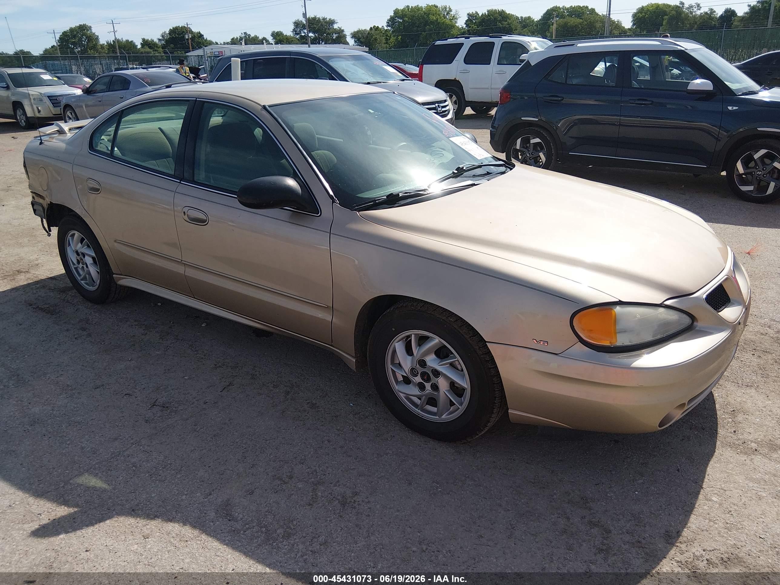 2004 Pontiac Grand Am Se1 Beige vin: 1G2NF52E64C238938