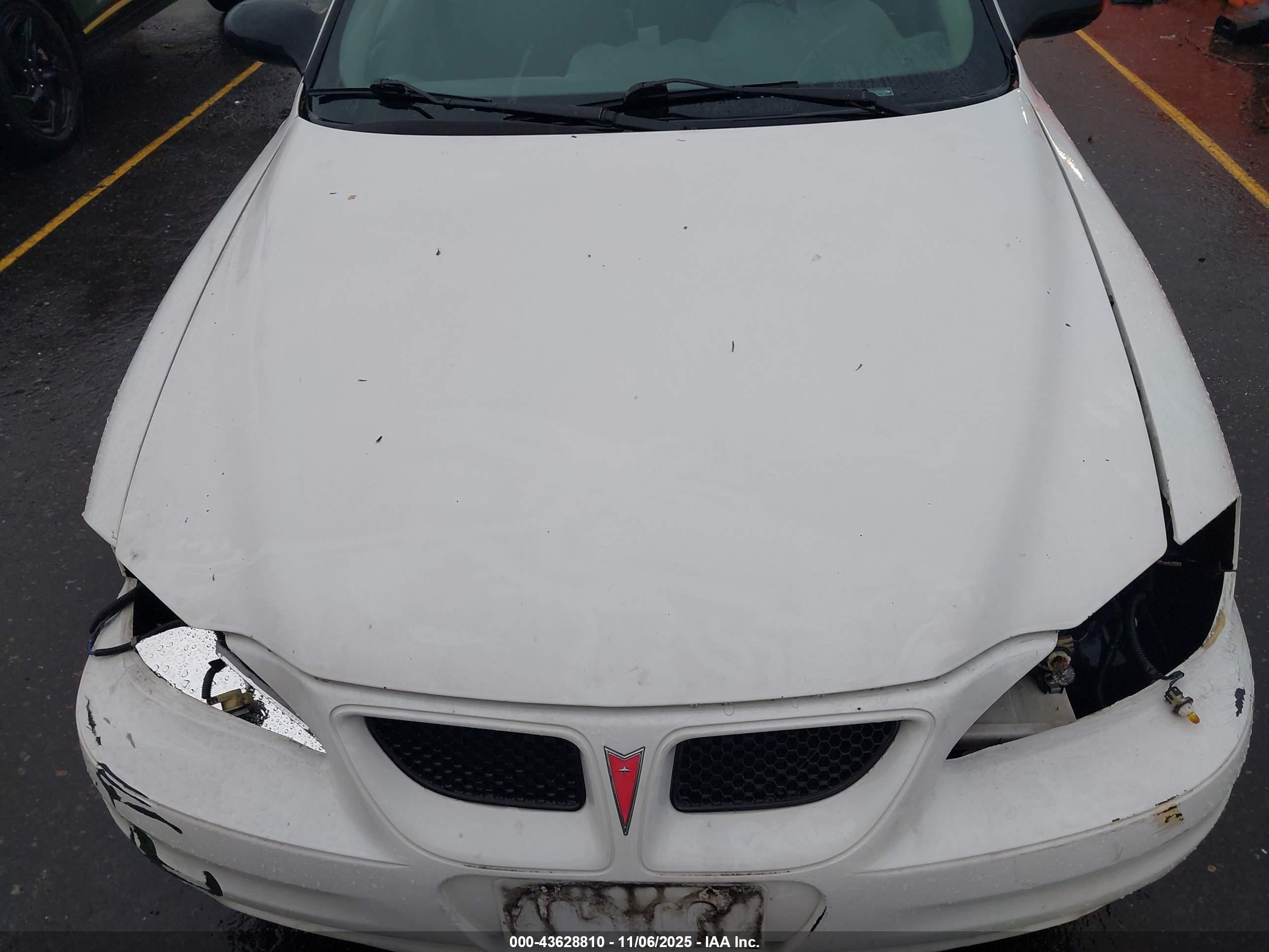 2004 Pontiac Grand Am Se1 White vin: 1G2NF52E84C146911
