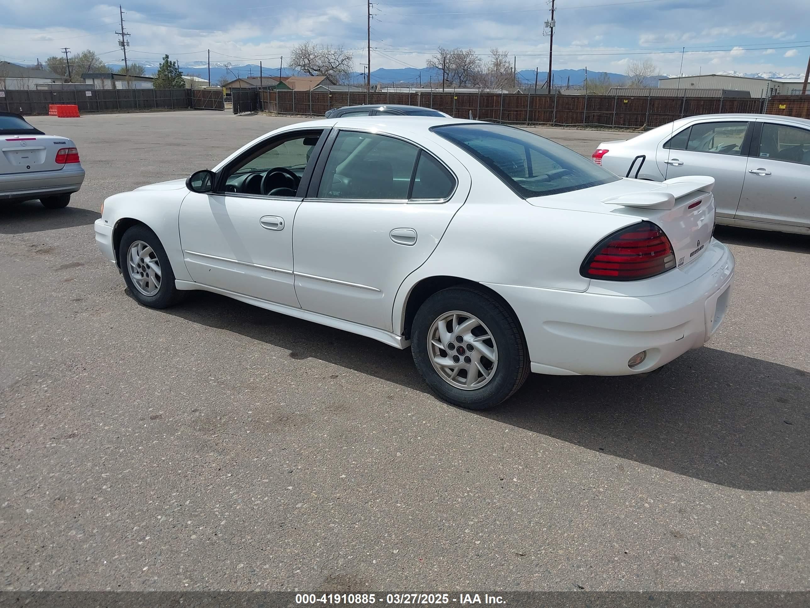 2004 Pontiac Grand Am Se1 White vin: 1G2NF52E84M517365
