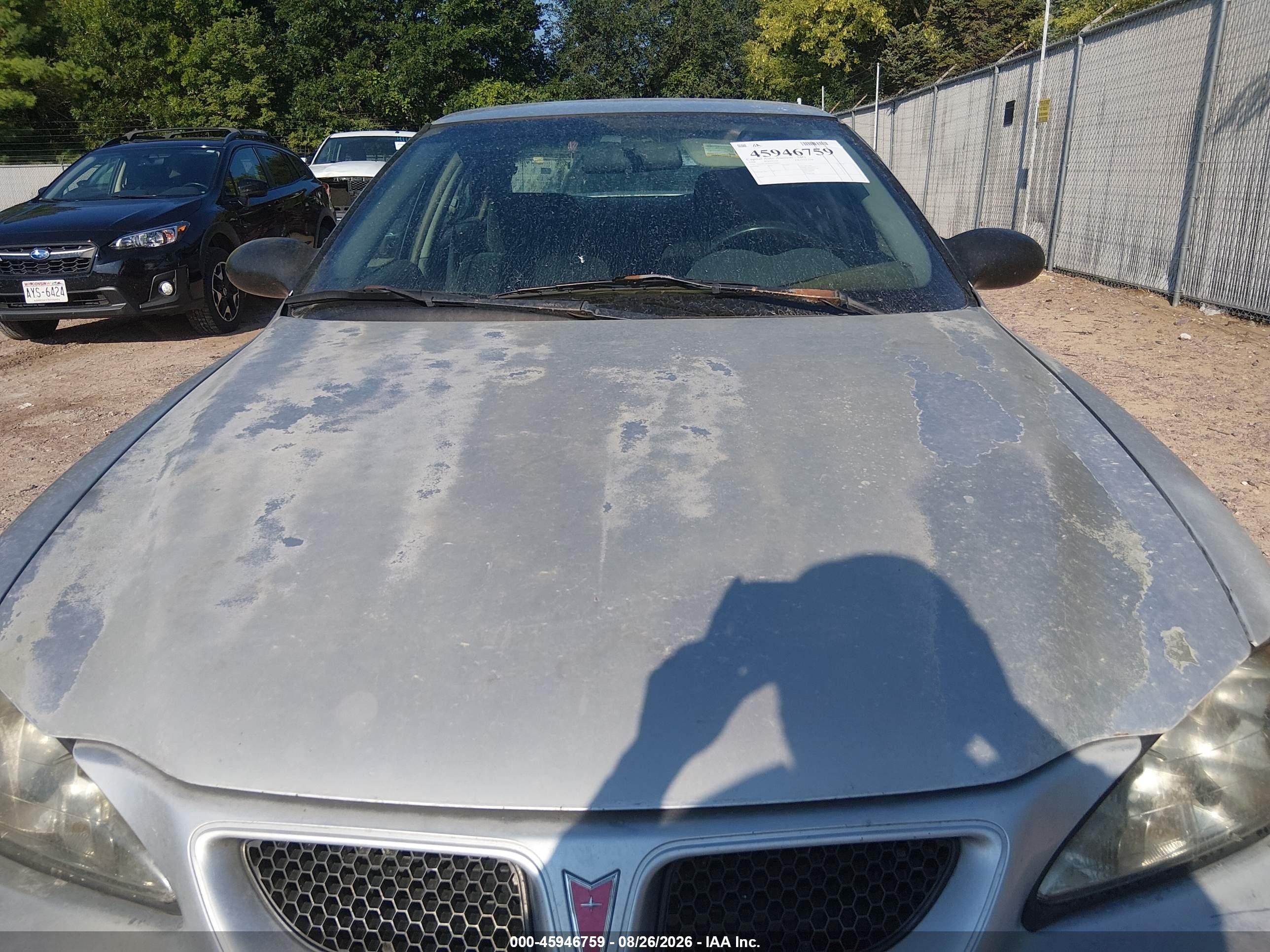 2004 Pontiac Grand Am Se1 Silver vin: 1G2NF52E84M596827