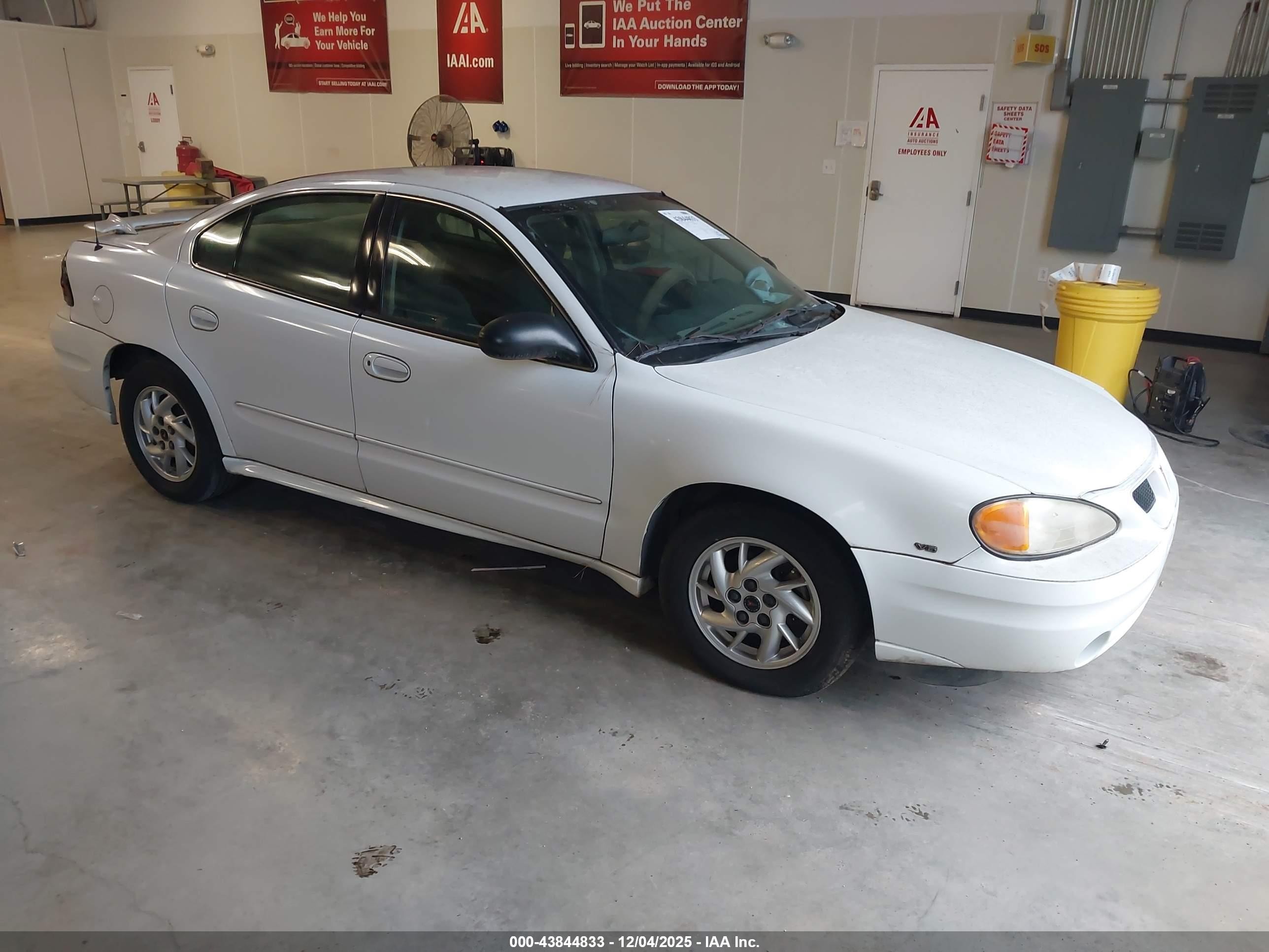 2004 Pontiac Grand Am Se1 White vin: 1G2NF52EX4C251417