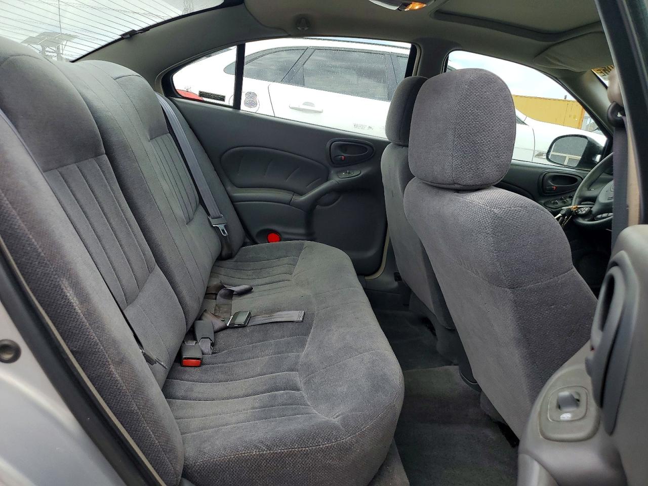 2000 Pontiac Grand Am Se1 Silver vin: 1G2NF52TXYM870422