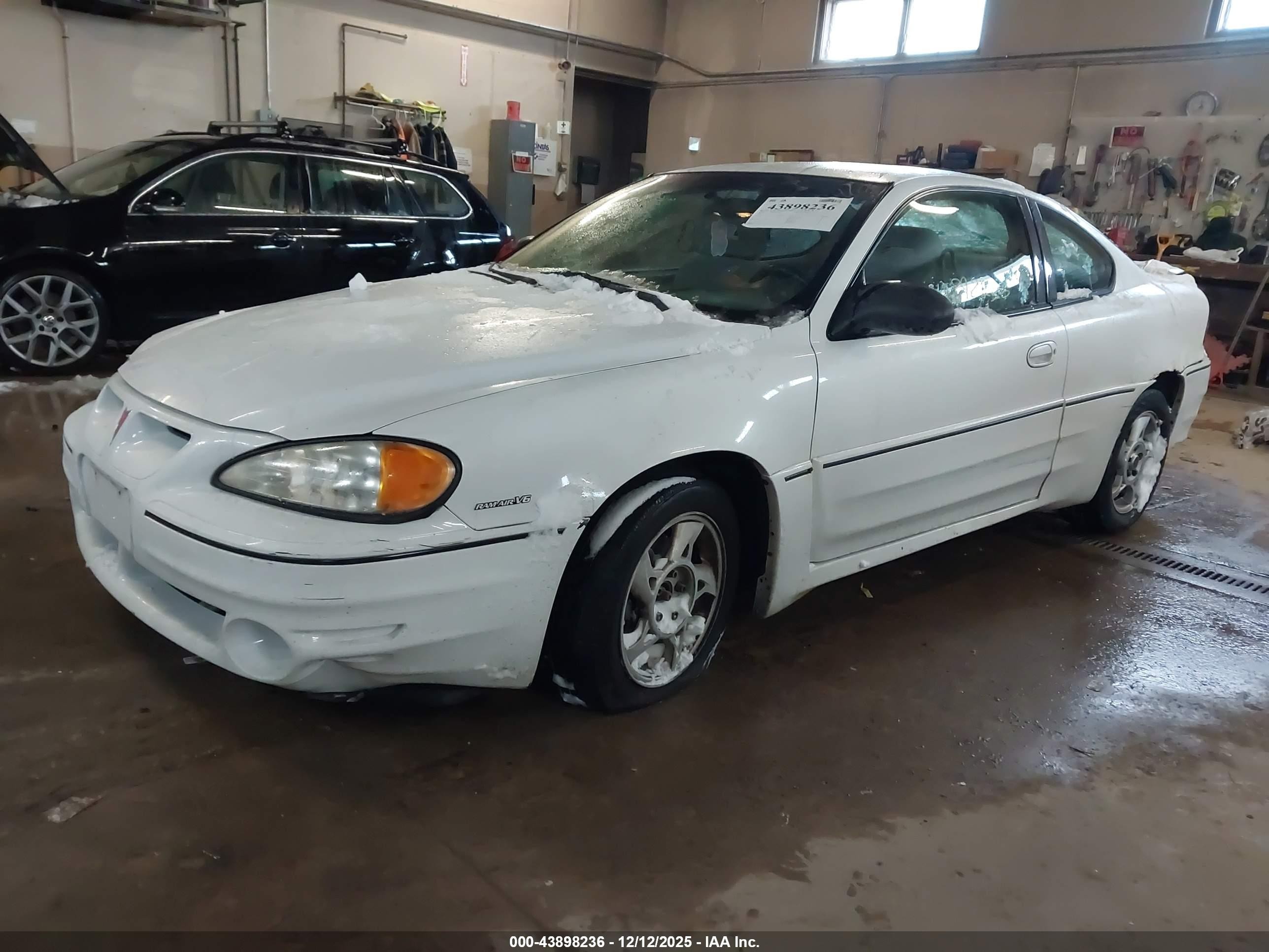 2004 Pontiac Grand Am Gt White vin: 1G2NW12E44M625555