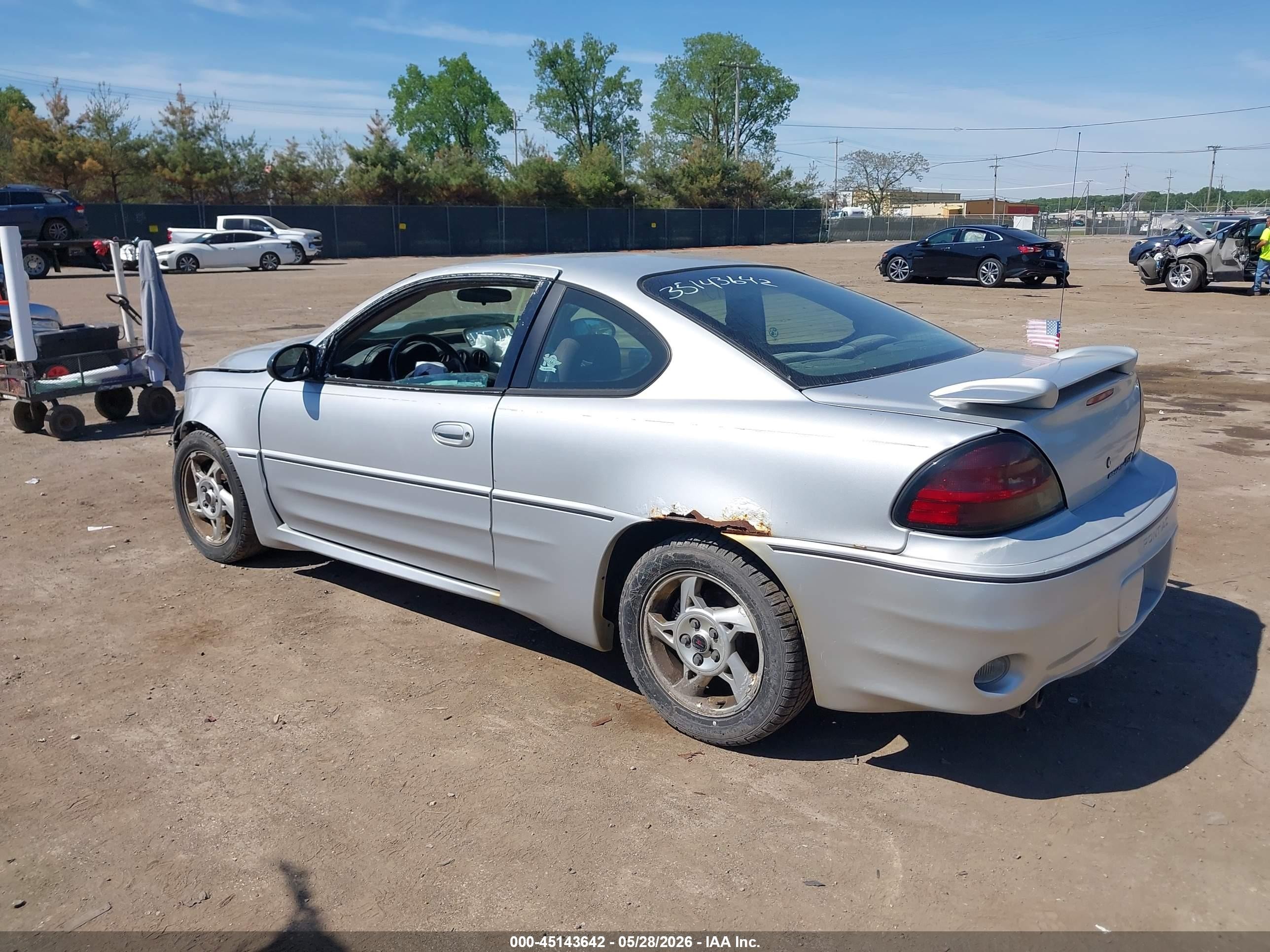 2002 Pontiac Grand Am Gt Silver vin: 1G2NW12E62C256300