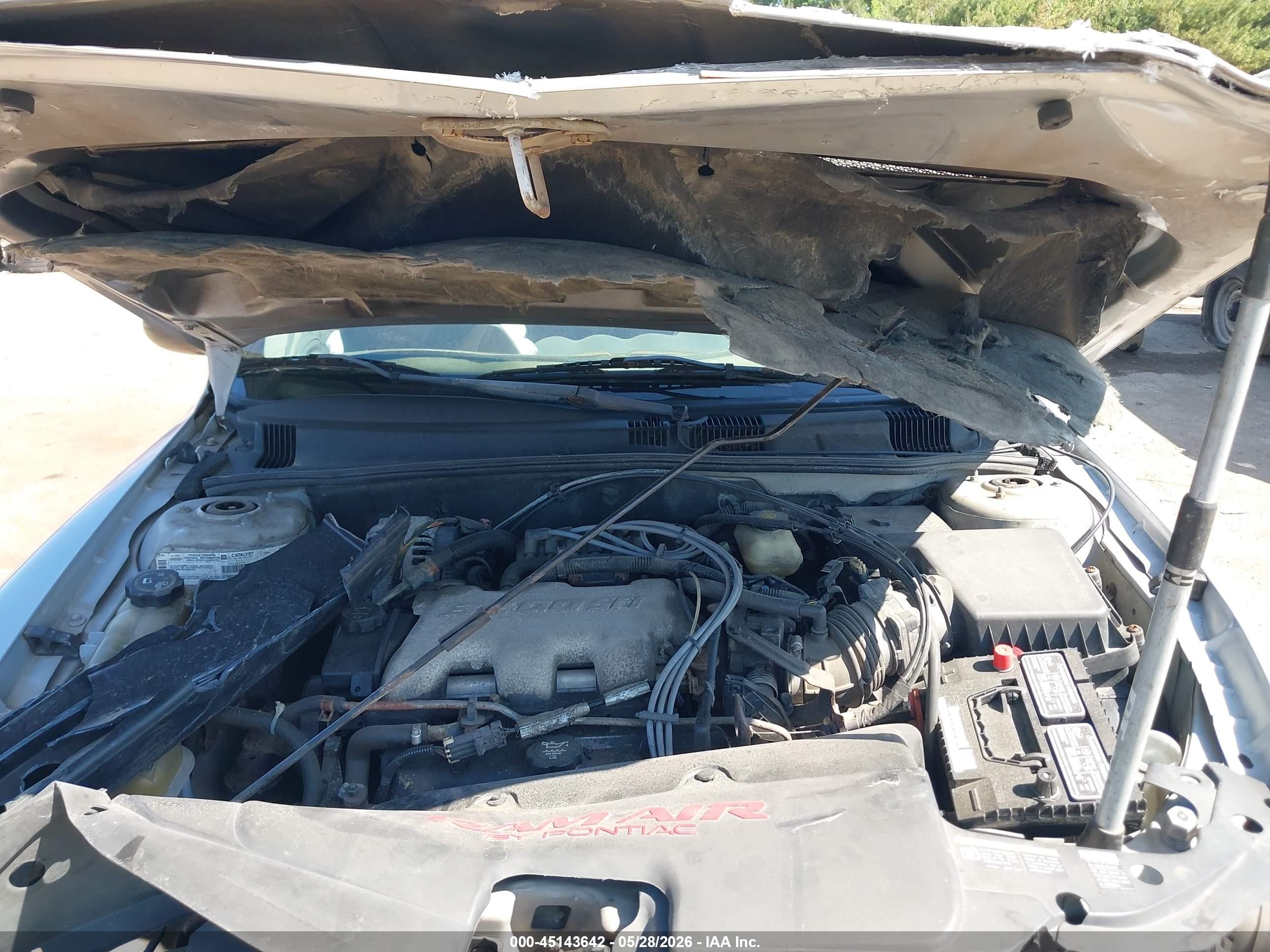 2002 Pontiac Grand Am Gt Silver vin: 1G2NW12E62C256300