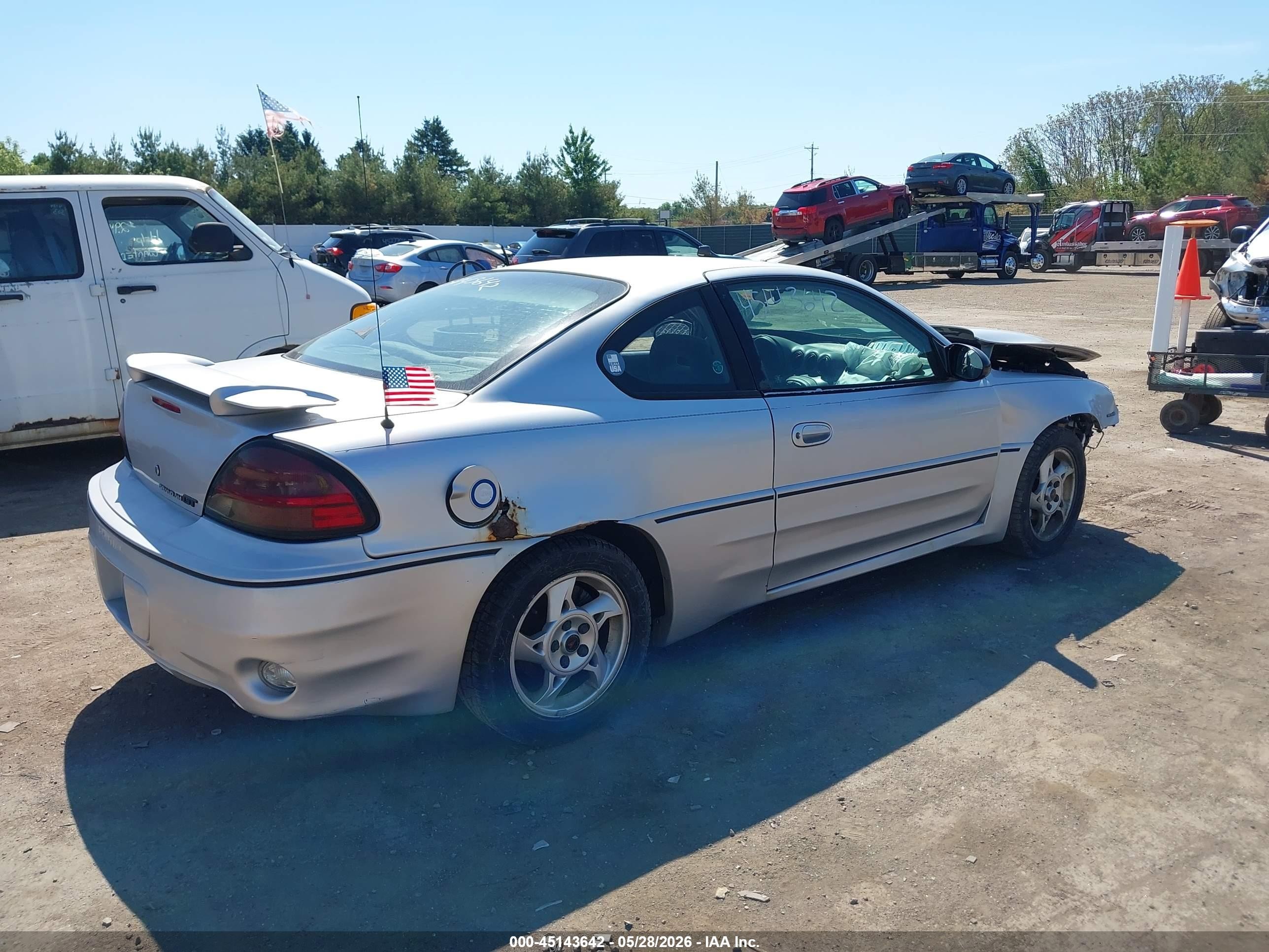 2002 Pontiac Grand Am Gt Silver vin: 1G2NW12E62C256300