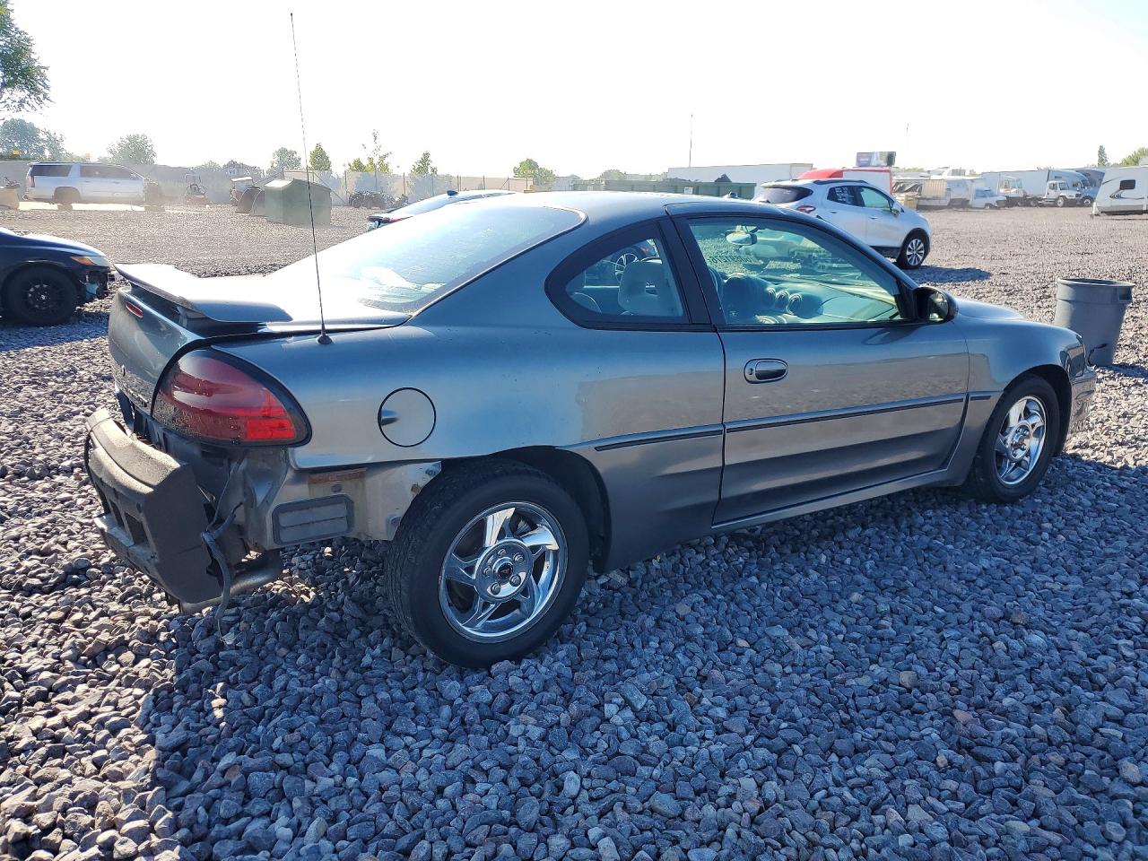 2005 Pontiac Grand Am Gt Gray vin: 1G2NW12E65M130288