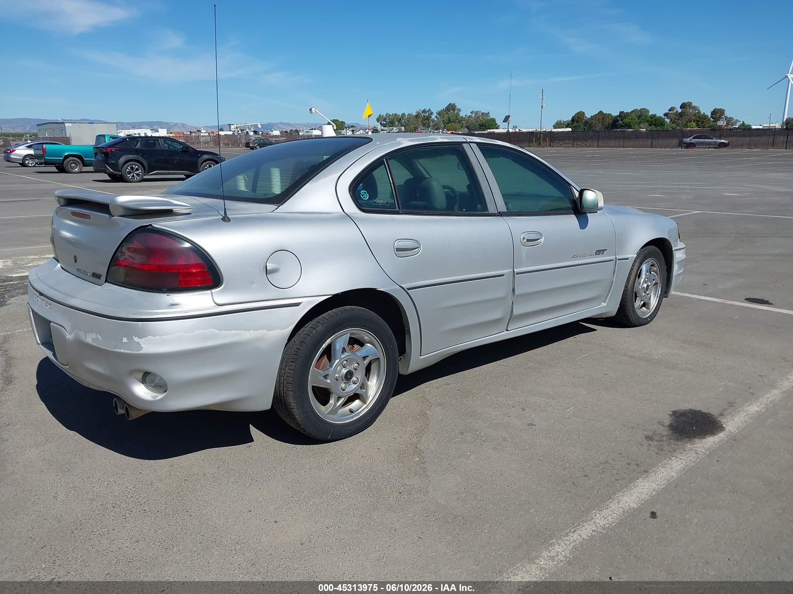 2002 Pontiac Grand Am Gt Silver vin: 1G2NW52E22M568843