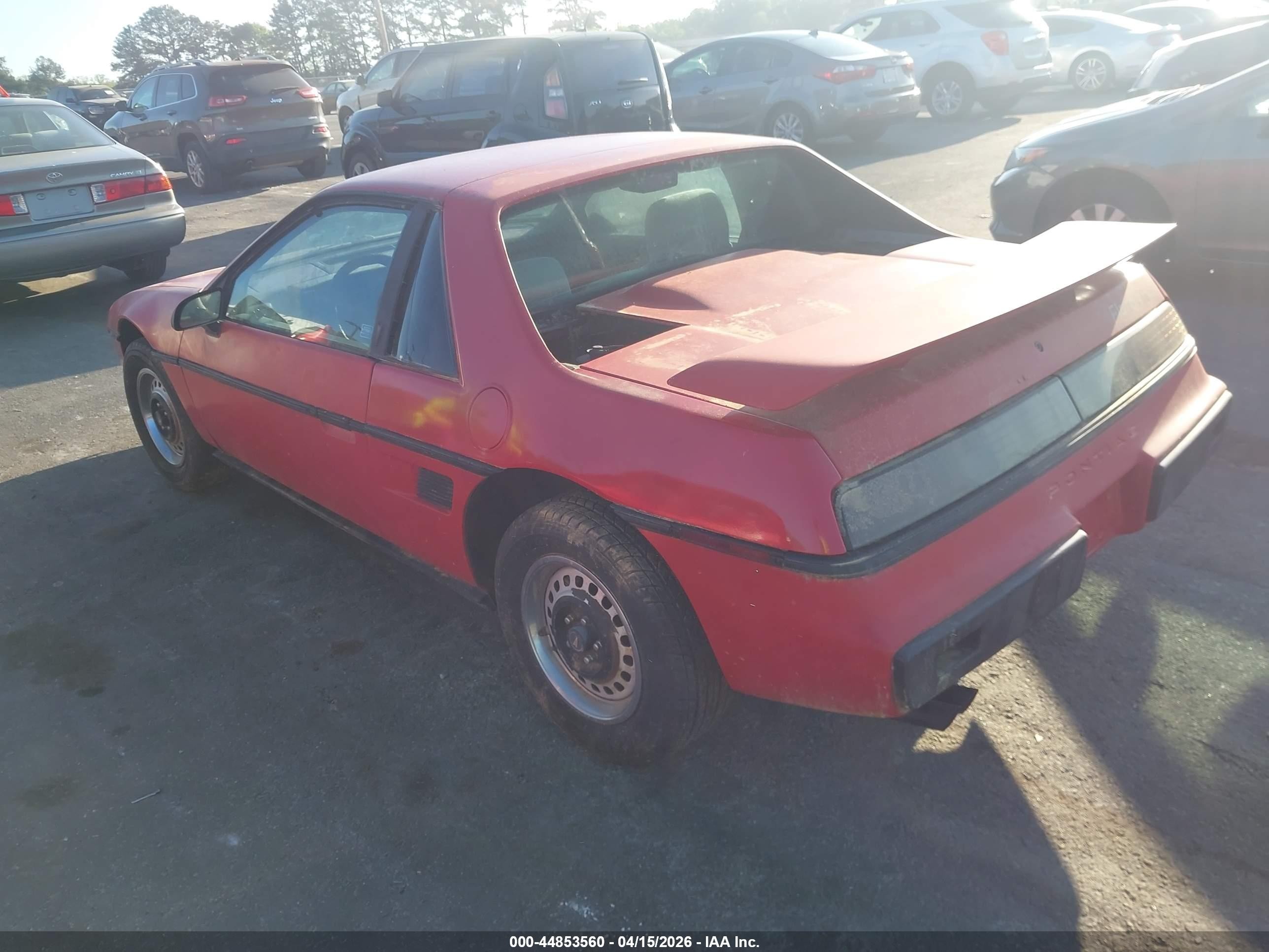 1986 Pontiac Fiero   Красный vin: 1G2PE37R7GP218013