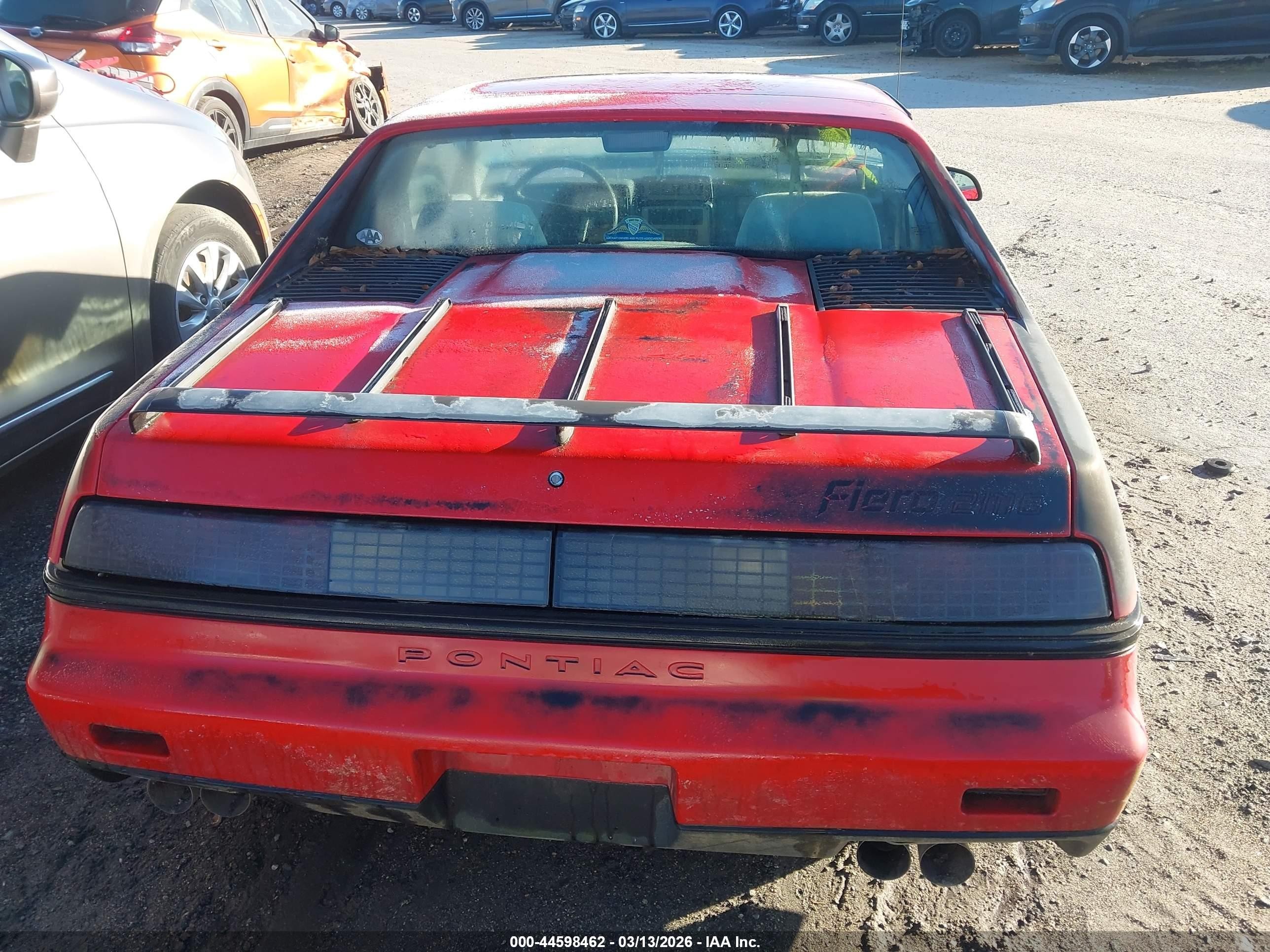 1986 Pontiac Fiero Se Red vin: 1G2PF3790GP222272