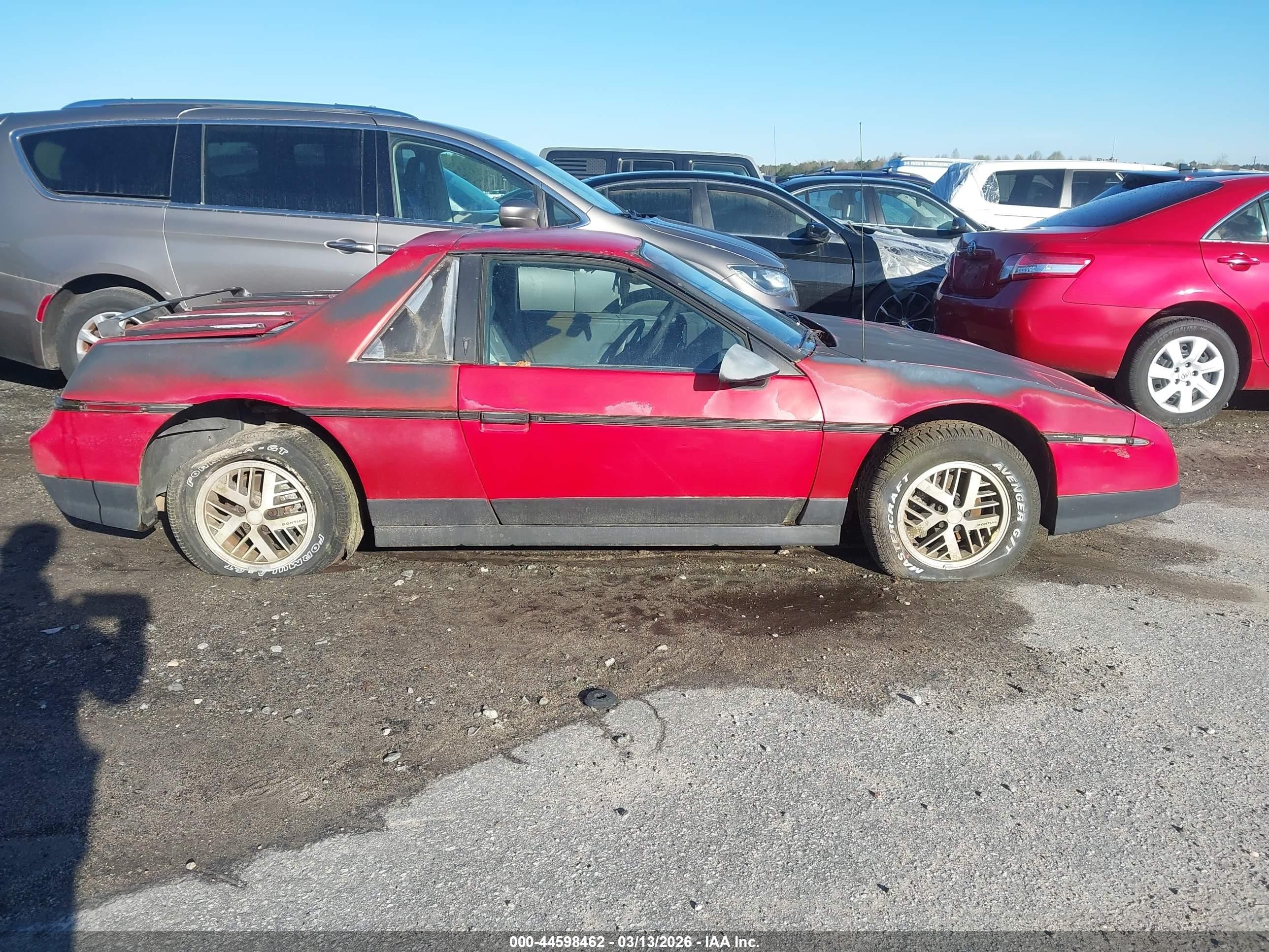 1986 Pontiac Fiero Se Red vin: 1G2PF3790GP222272