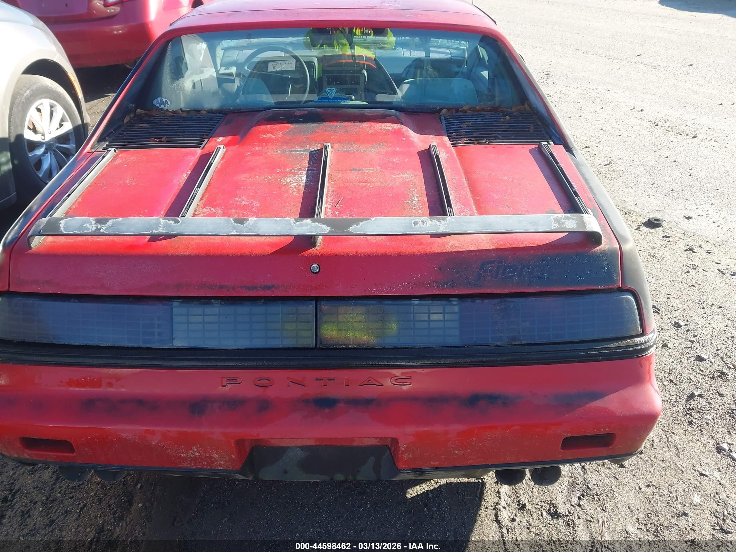 1986 Pontiac Fiero Se Red vin: 1G2PF3790GP222272