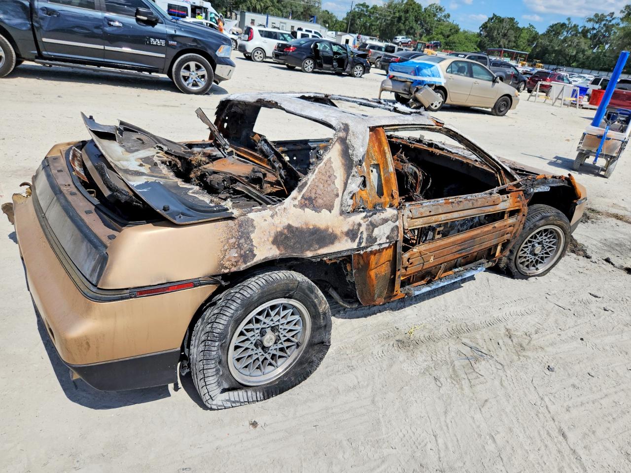 1986 Pontiac Fiero Se Gold vin: 1G2PF3794GP236482