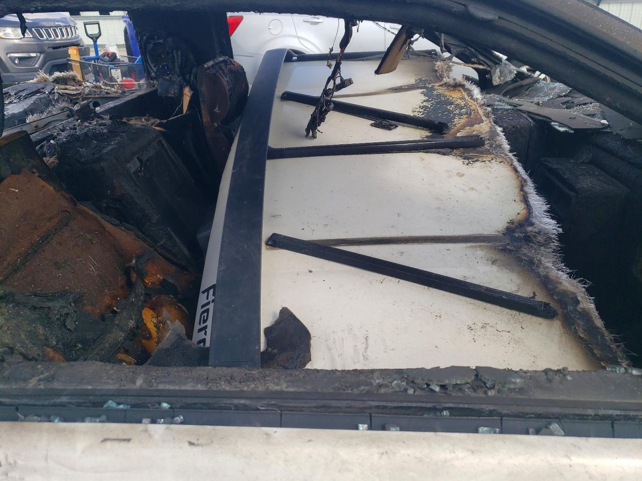 1986 Pontiac Fiero Se Burn vin: 1G2PF37R9GP271356