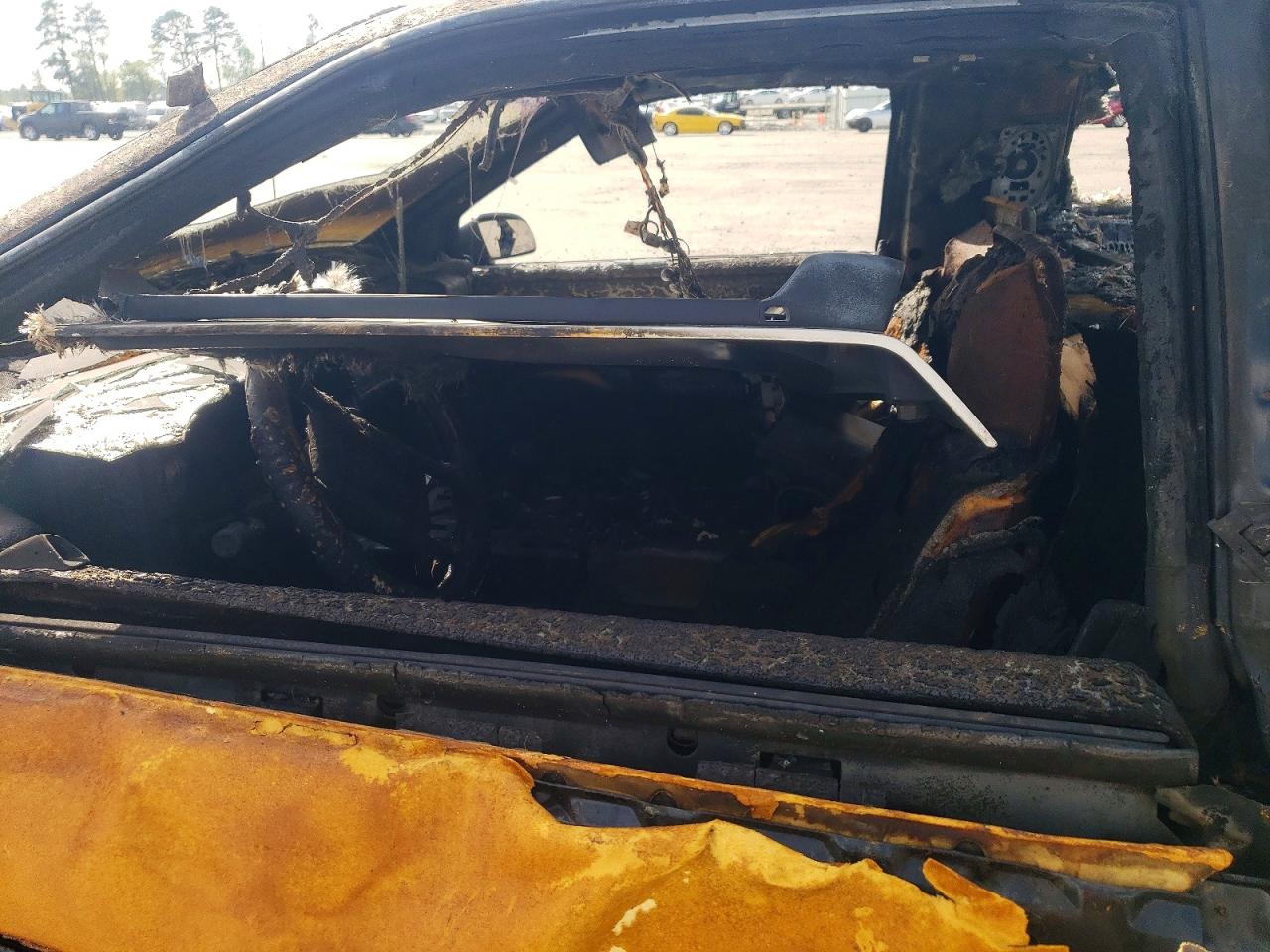 1986 Pontiac Fiero Se Burn vin: 1G2PF37R9GP271356