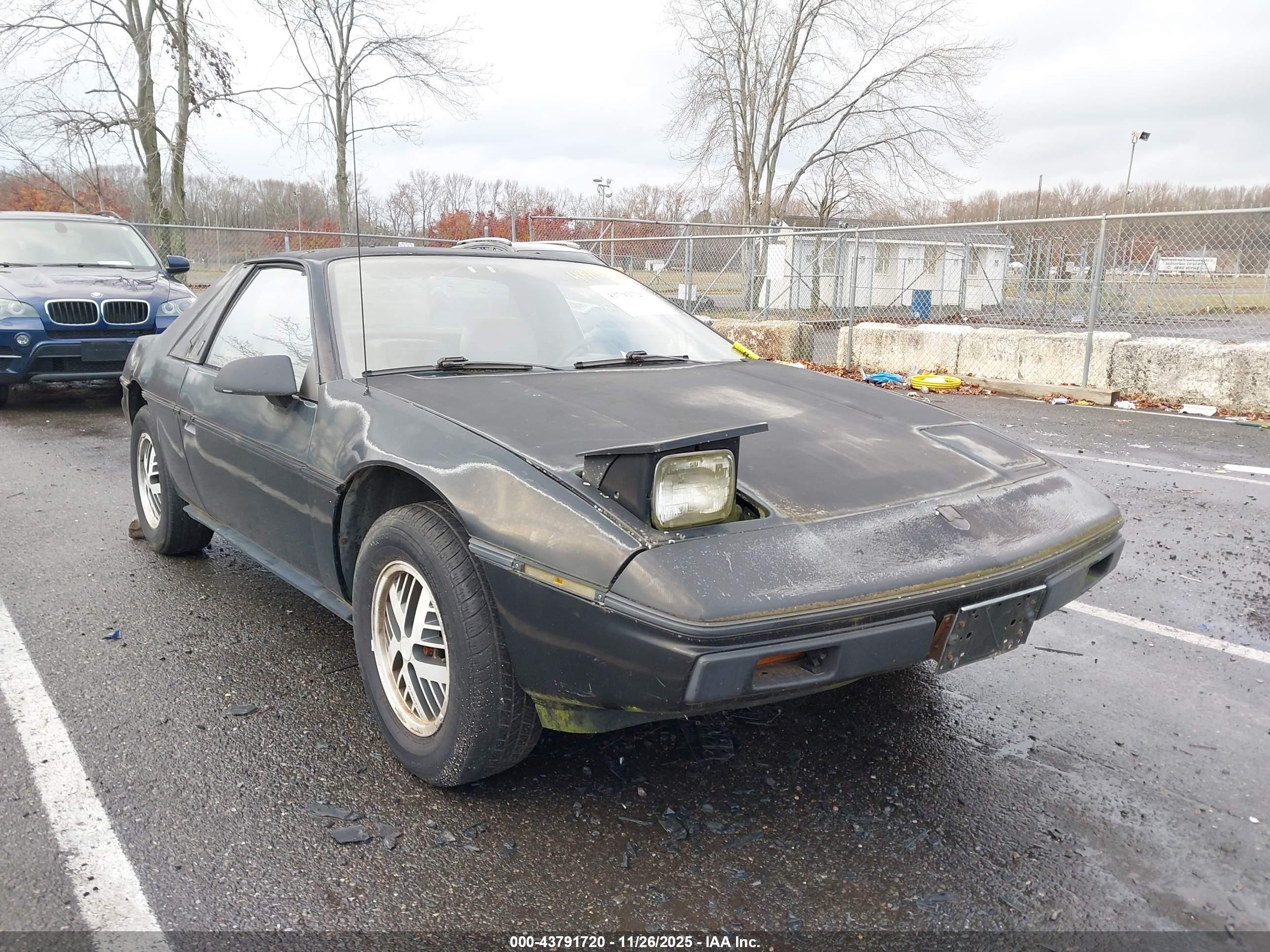 1986 Pontiac Fiero Sport Black vin: 1G2PM37R1GP272877