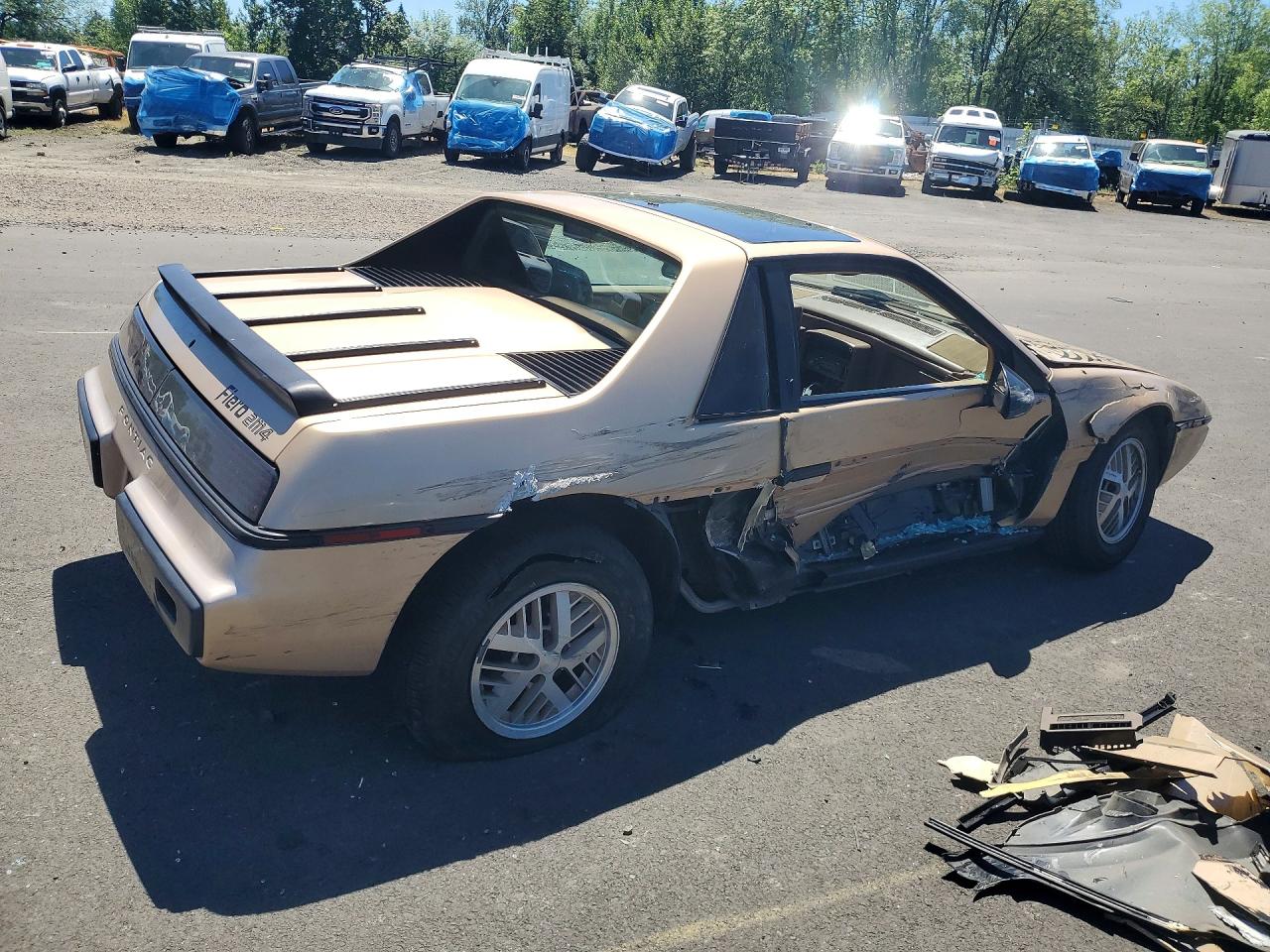 1986 Pontiac Fiero Sport Tan vin: 1G2PM37R5GP228932