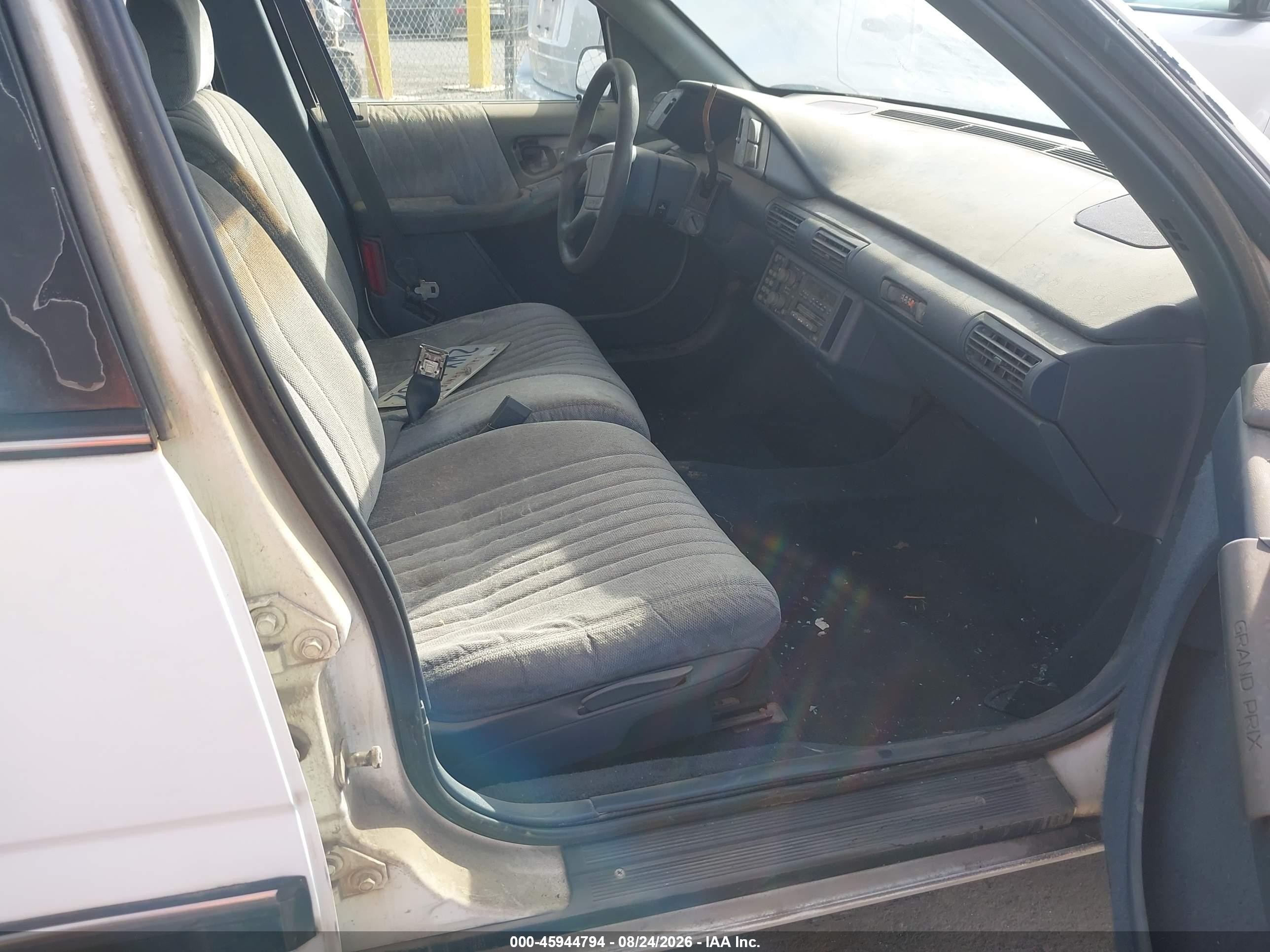 1991 Pontiac Grand Prix Le White vin: 1G2WH54T3MF278676