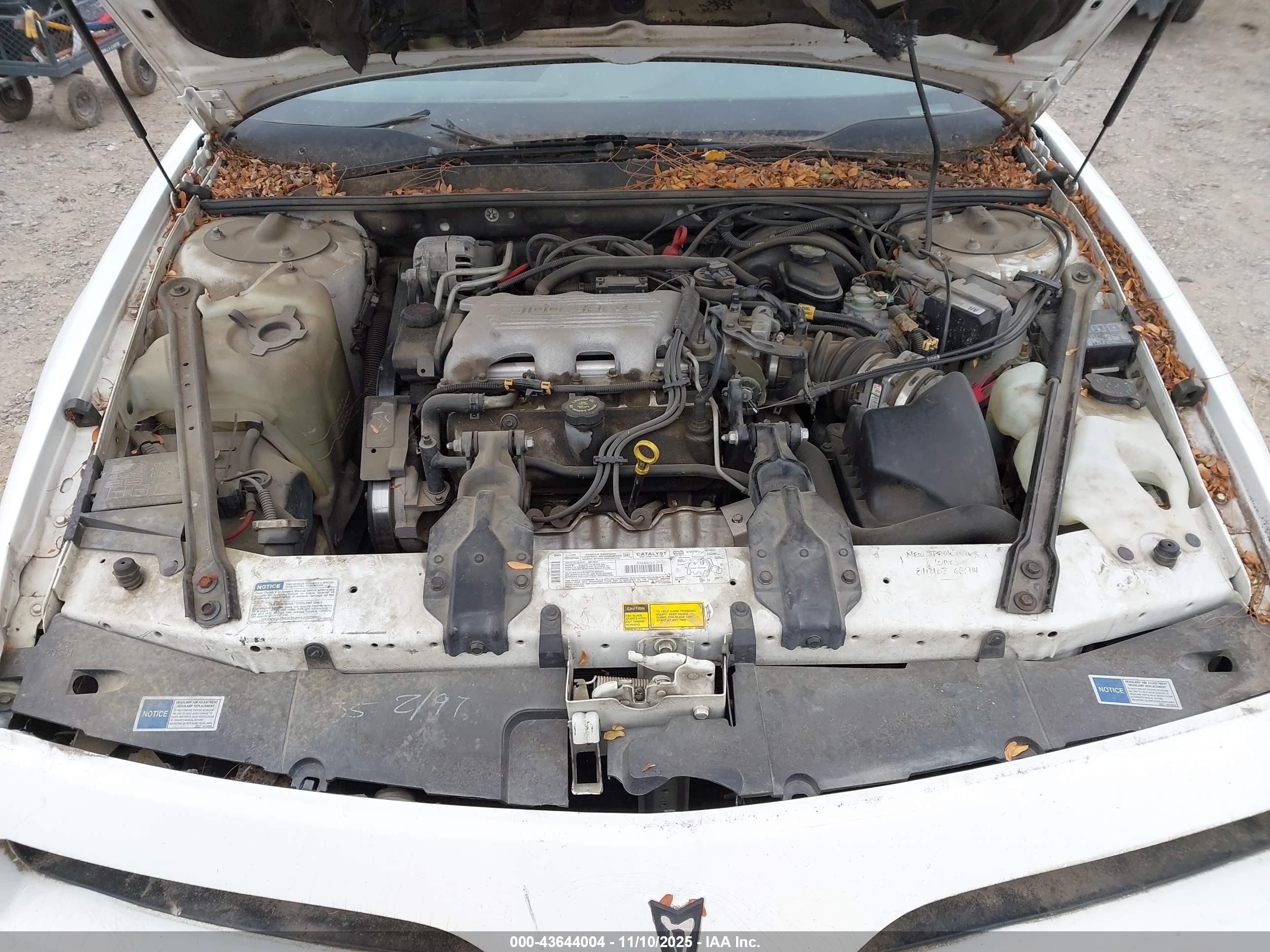 1996 Pontiac Grand Prix Se White vin: 1G2WJ12M8TF211546