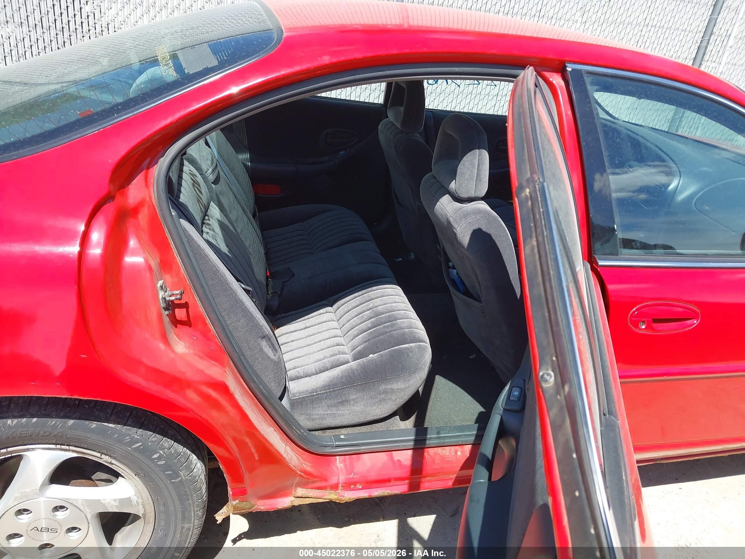 1999 Pontiac Grand Prix Se Red vin: 1G2WJ52K1XF350185