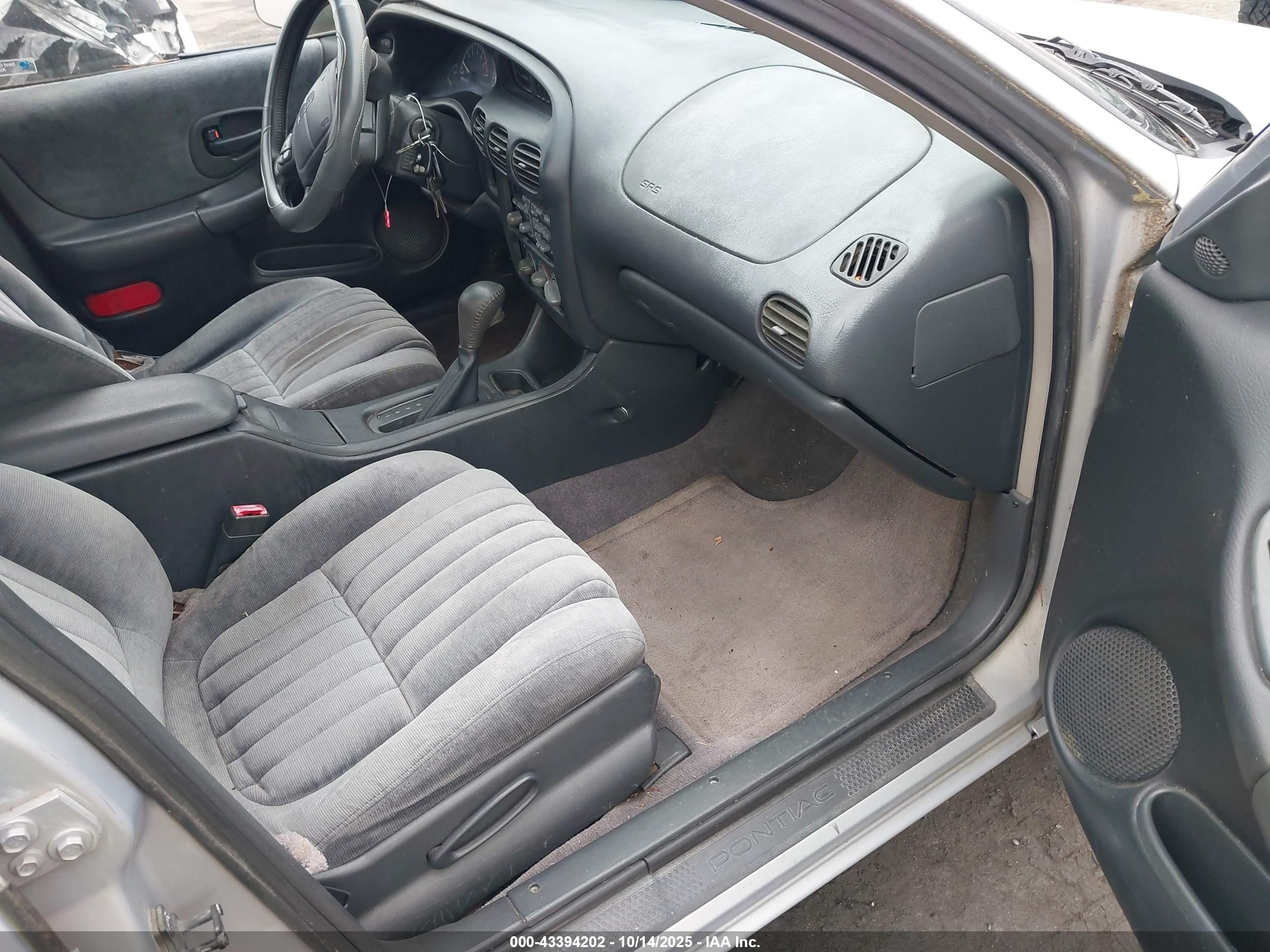 1998 Pontiac Grand Prix Se Silver vin: 1G2WJ52K3WF277691