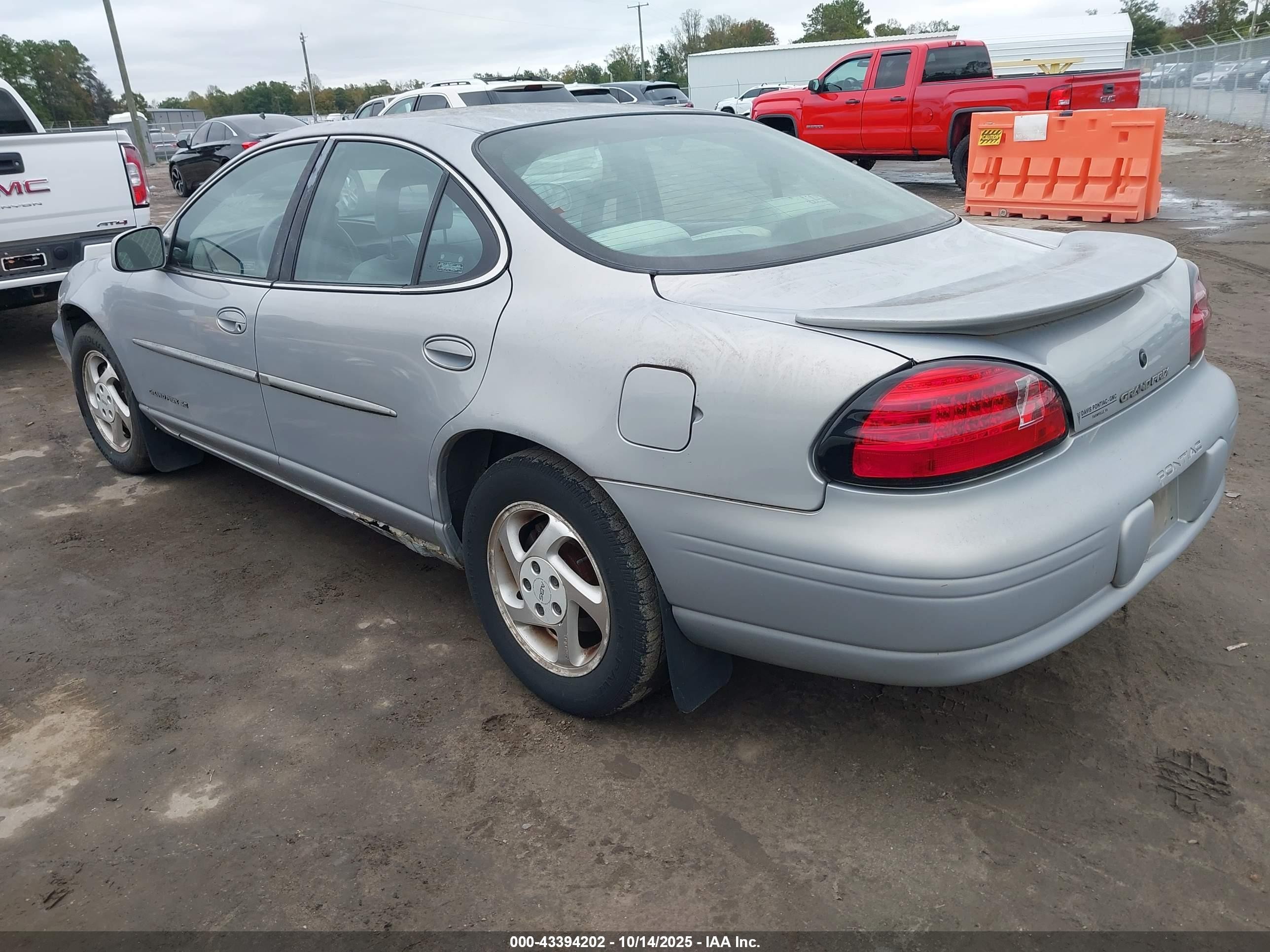 1998 Pontiac Grand Prix Se Silver vin: 1G2WJ52K3WF277691