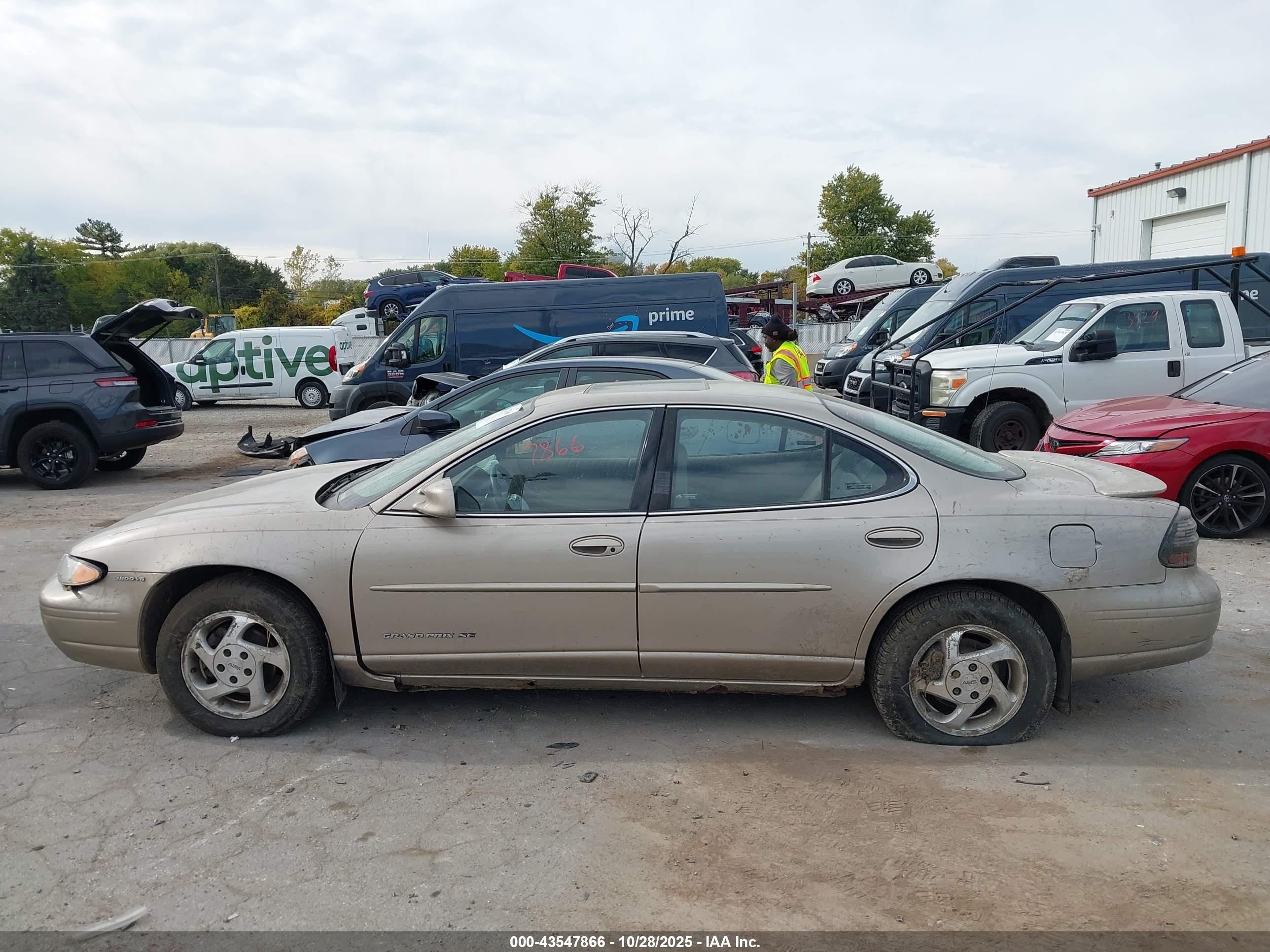 1997 Pontiac Grand Prix Se Beige vin: 1G2WJ52K4VF288990