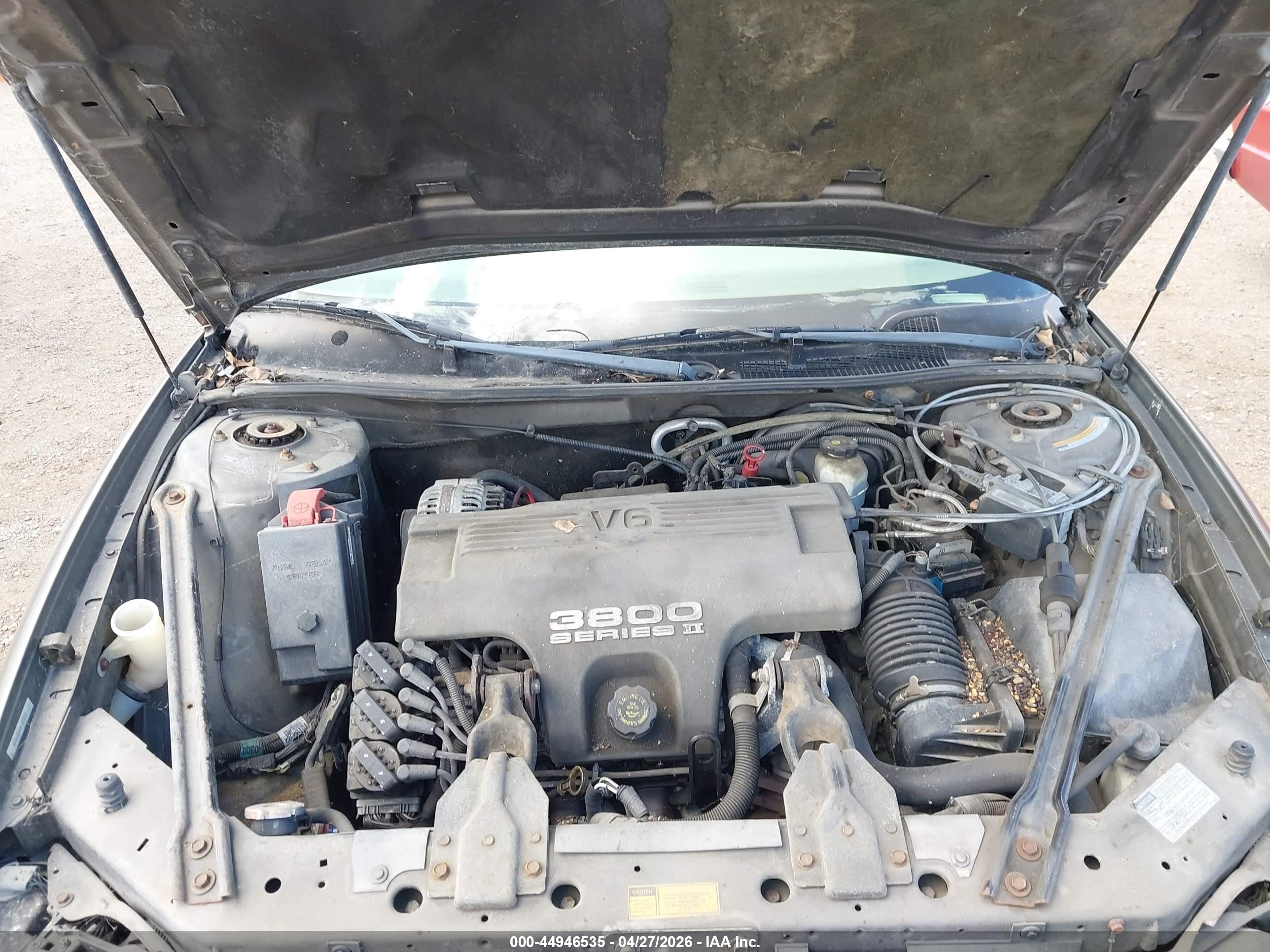 1998 Pontiac Grand Prix Se Gray vin: 1G2WJ52K7WF285809