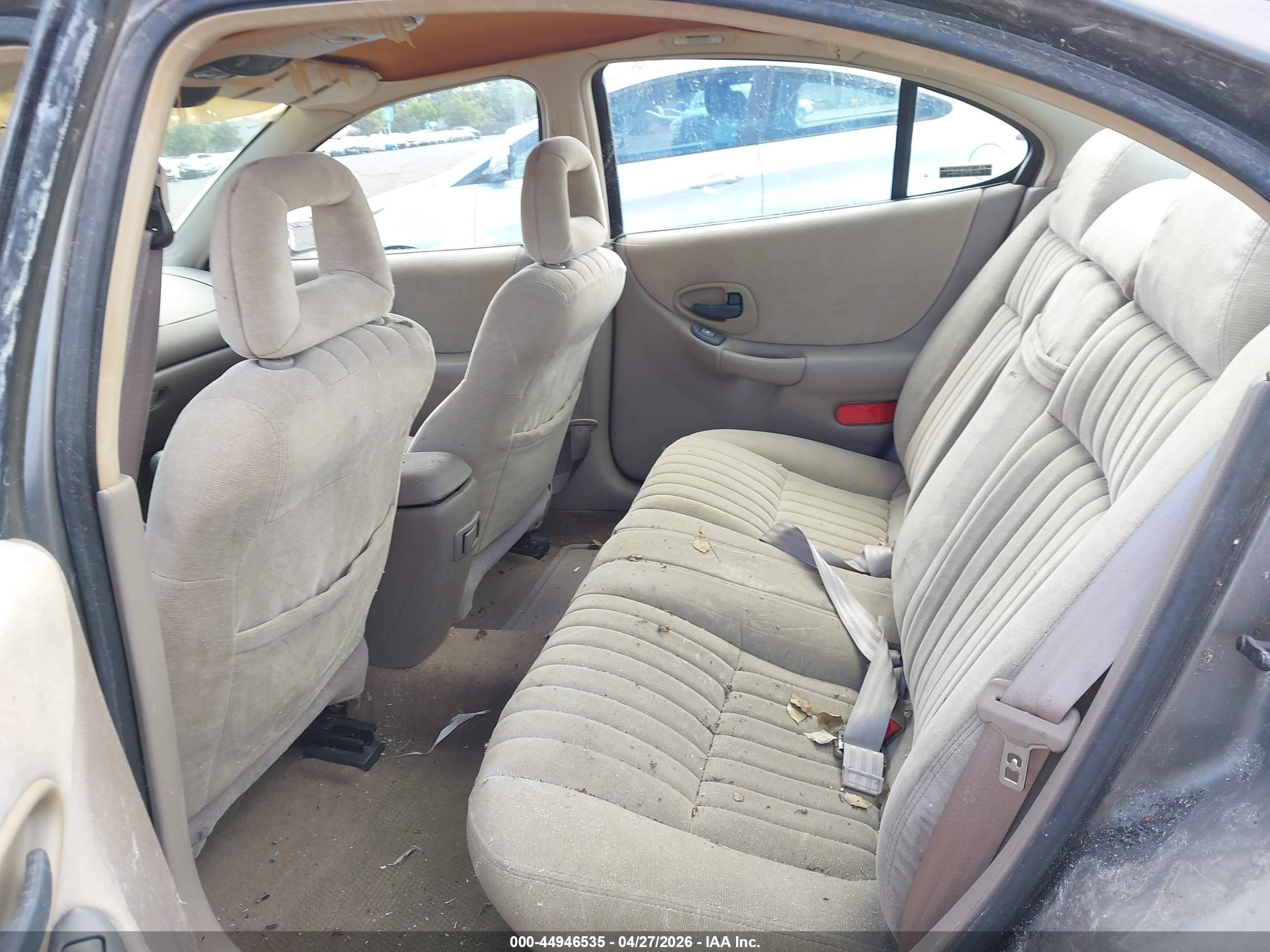 1998 Pontiac Grand Prix Se Gray vin: 1G2WJ52K7WF285809