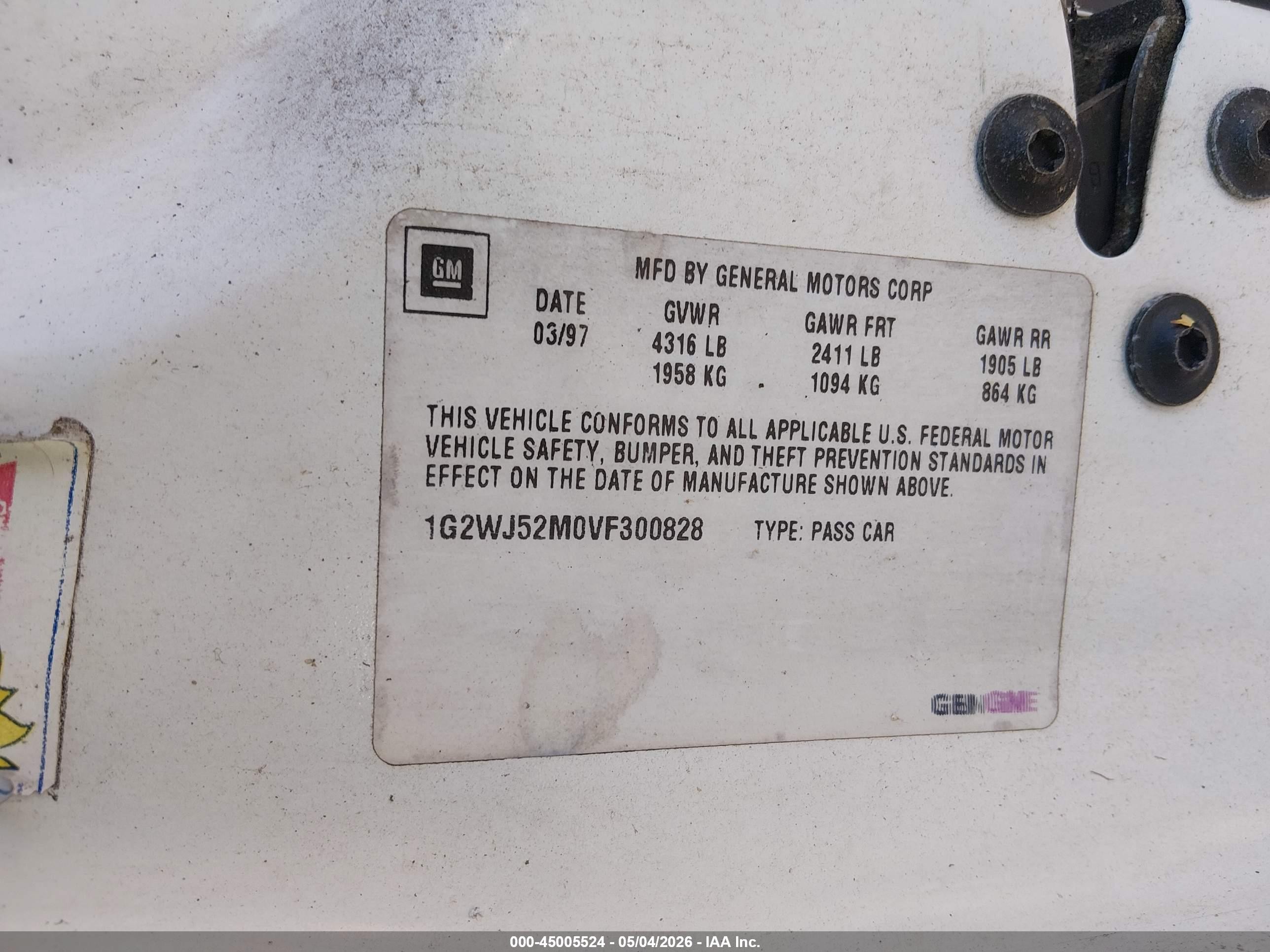 1997 Pontiac Grand Prix Se White vin: 1G2WJ52M0VF300828