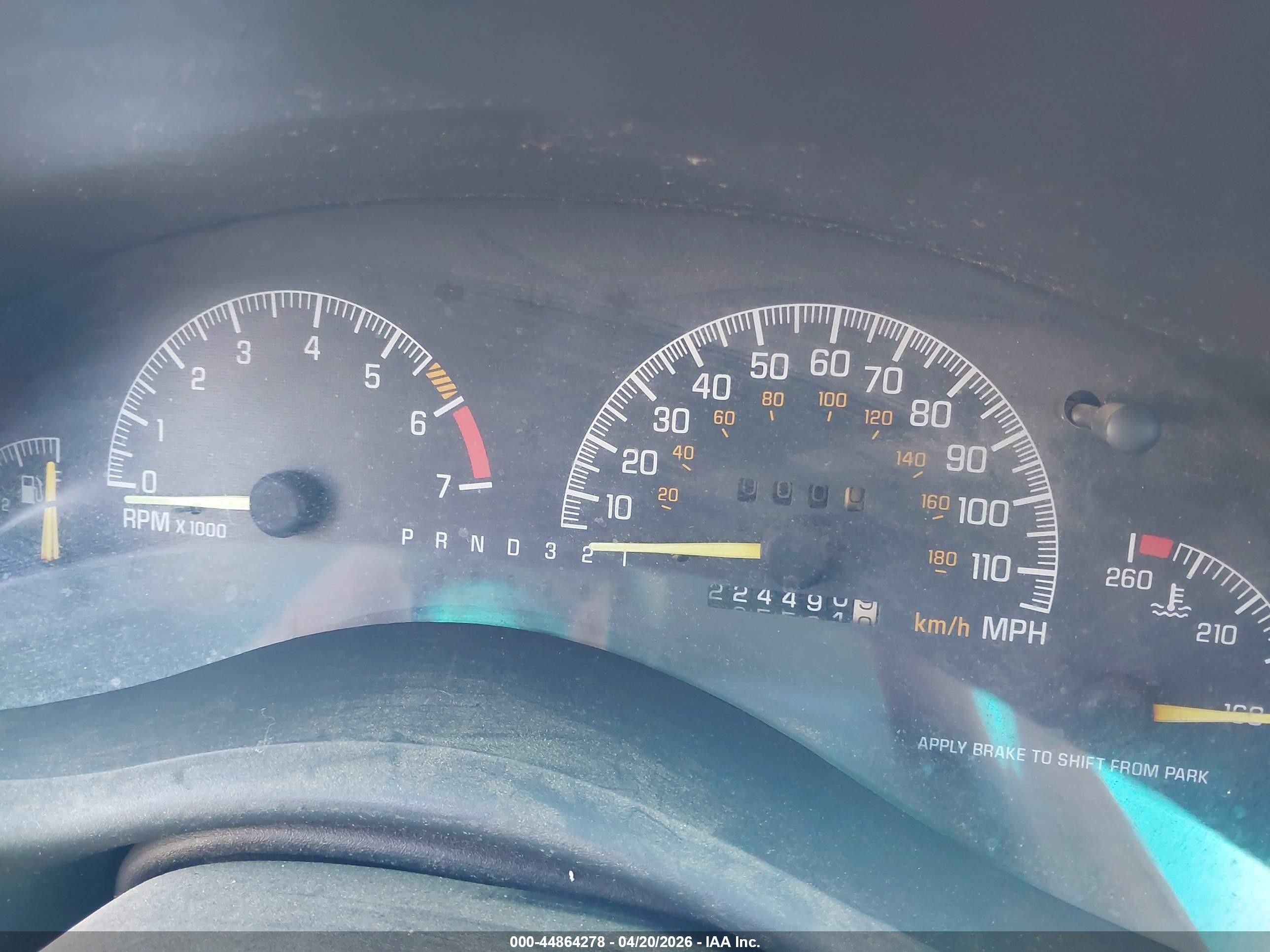 1998 Pontiac Grand Prix Se Серебряный vin: 1G2WJ52M1WF221086