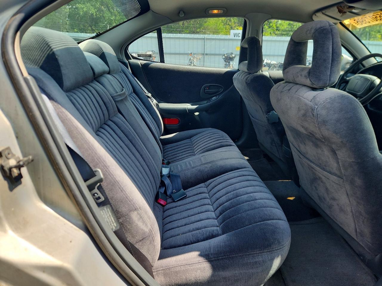 1999 Pontiac Grand Prix Se Silver vin: 1G2WJ52M4XF272406