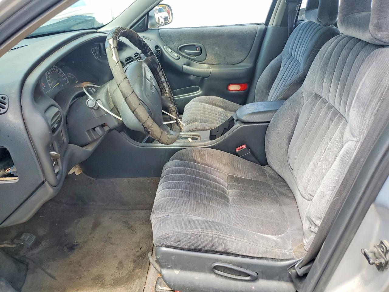 1999 Pontiac Grand Prix Se Silver vin: 1G2WJ52M9XF205865