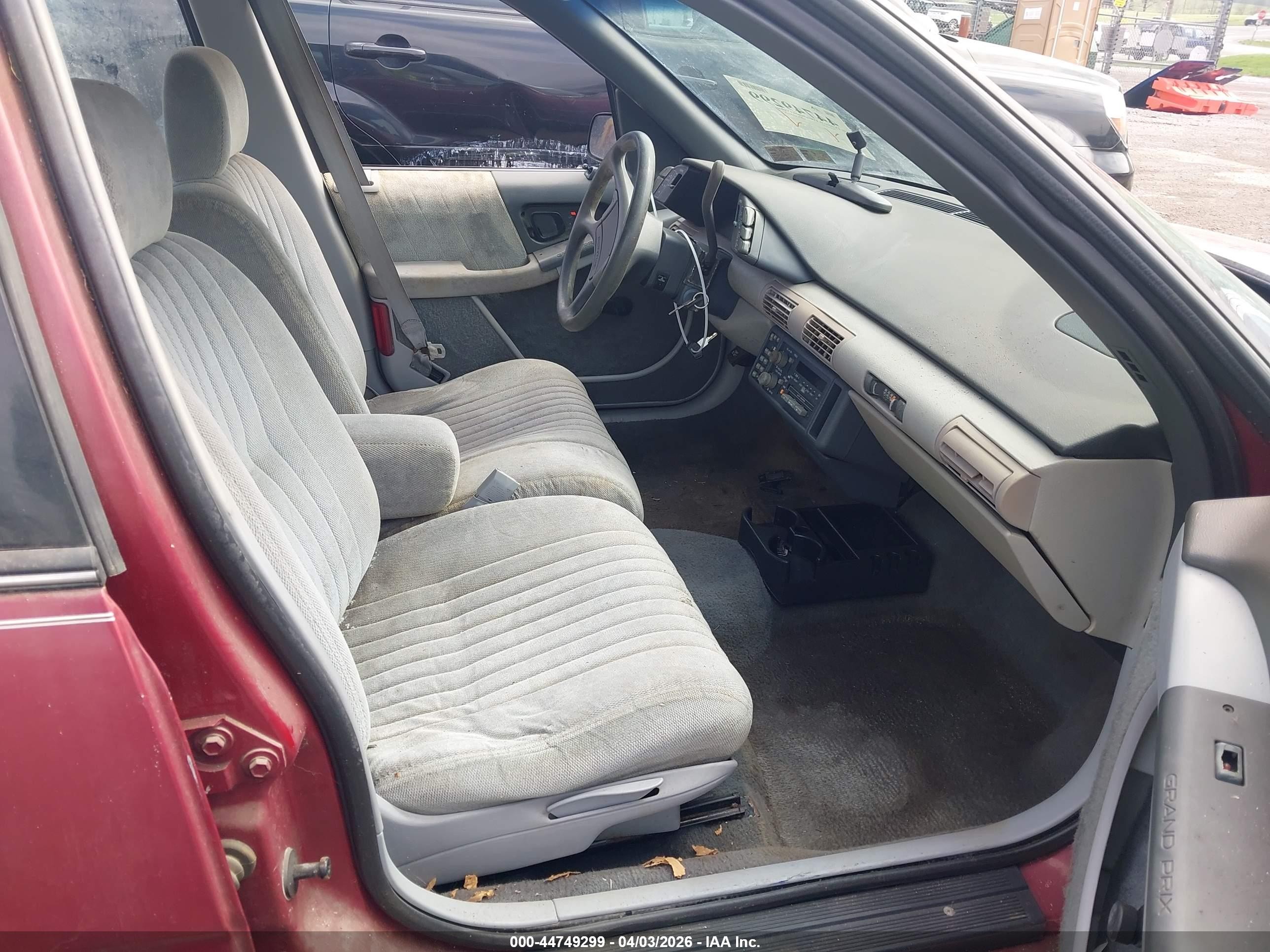 1990 Pontiac Grand Prix Le Maroon vin: 1G2WJ54T7LF282295