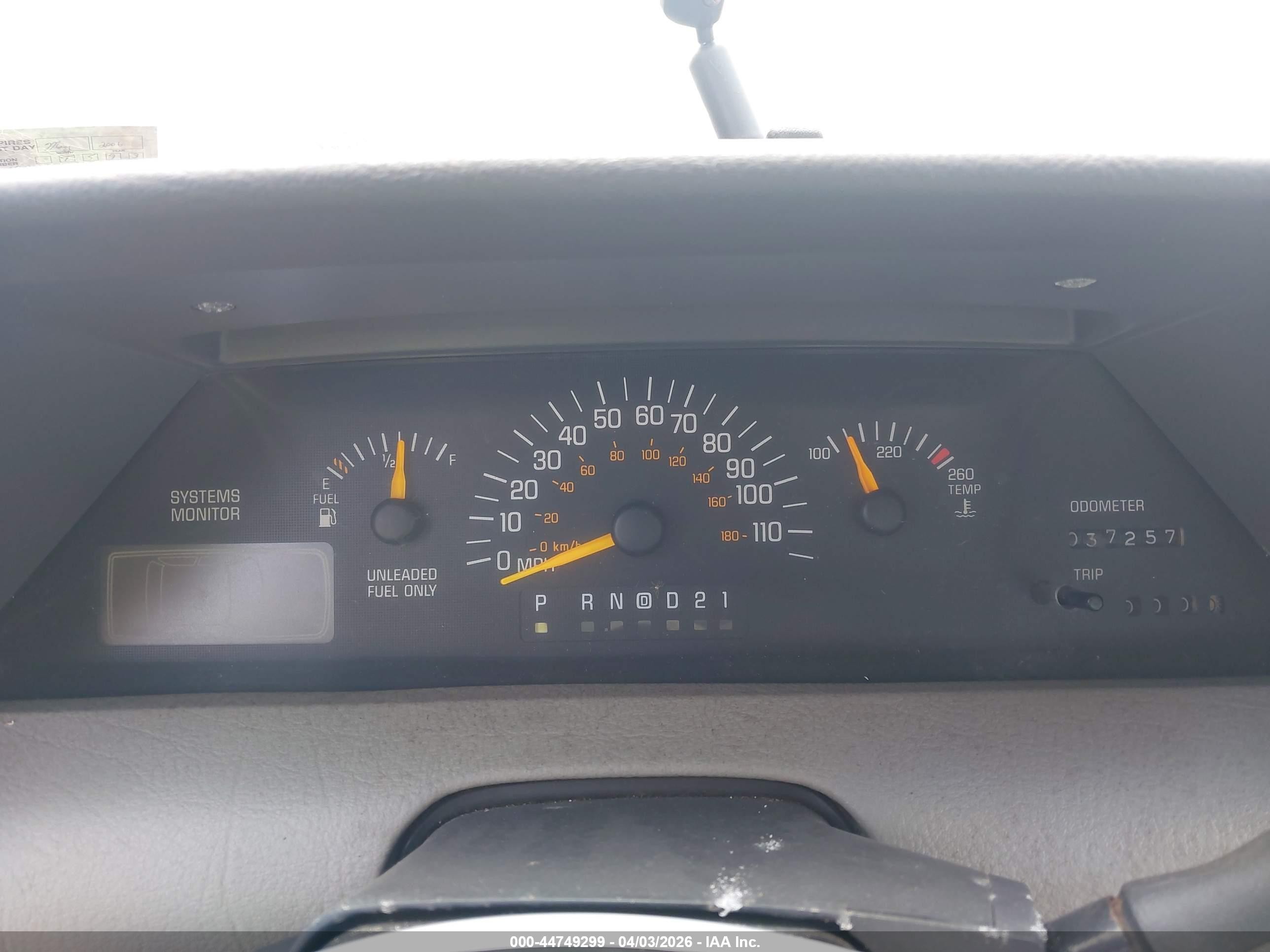 1990 Pontiac Grand Prix Le Maroon vin: 1G2WJ54T7LF282295