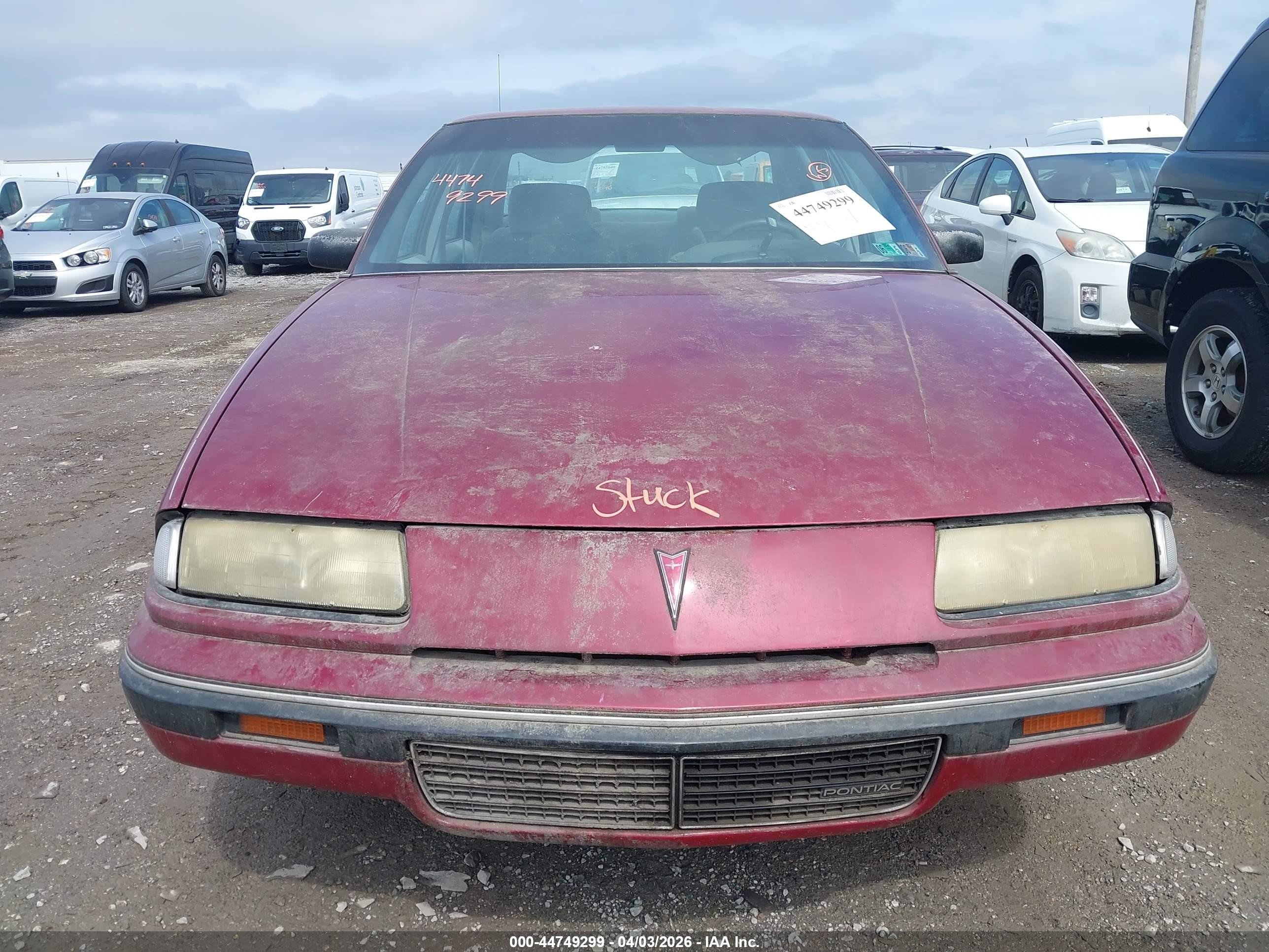 1990 Pontiac Grand Prix Le Maroon vin: 1G2WJ54T7LF282295