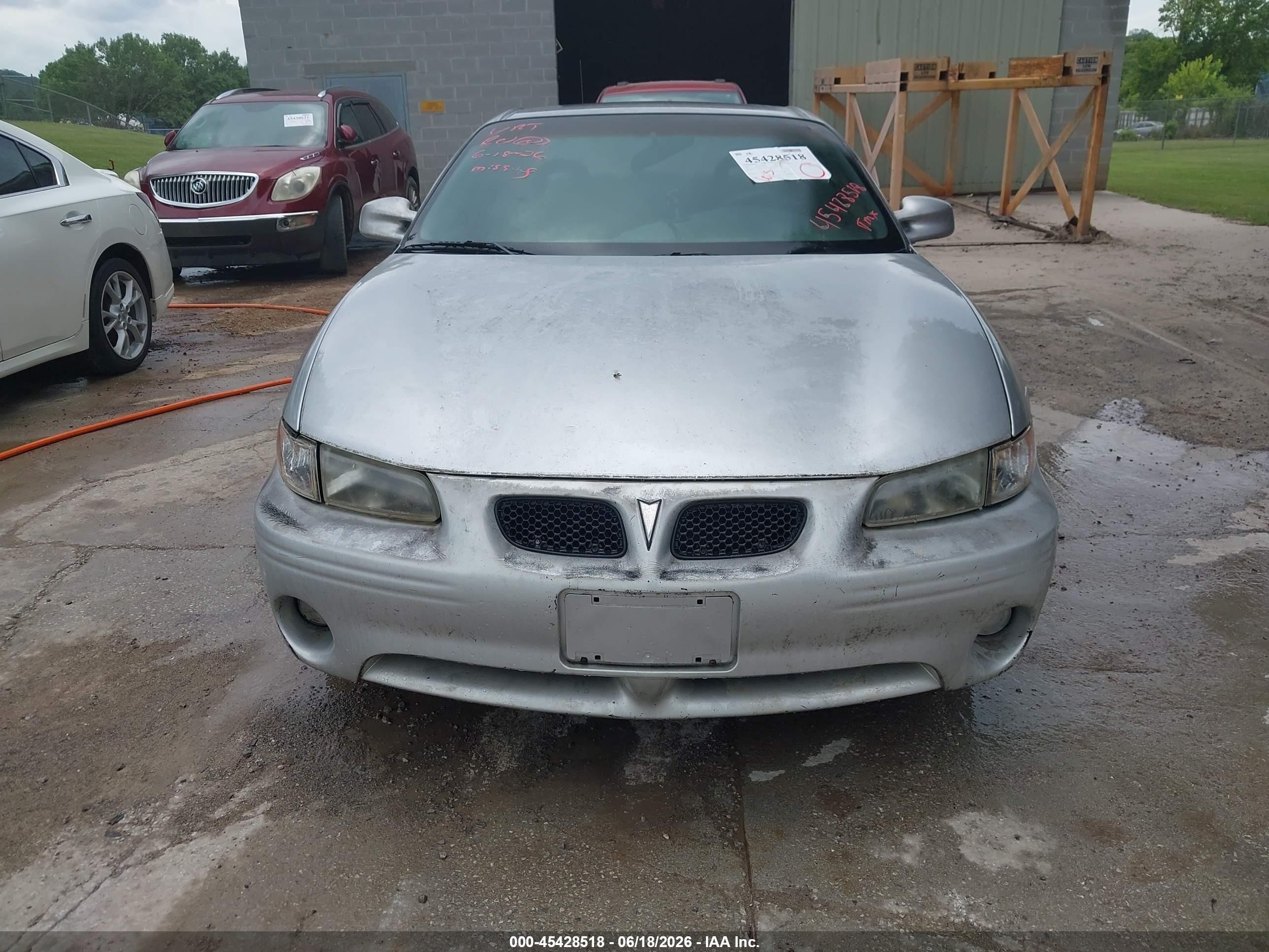 2001 Pontiac Grand Prix Se Серебряный vin: 1G2WK52J31F187454