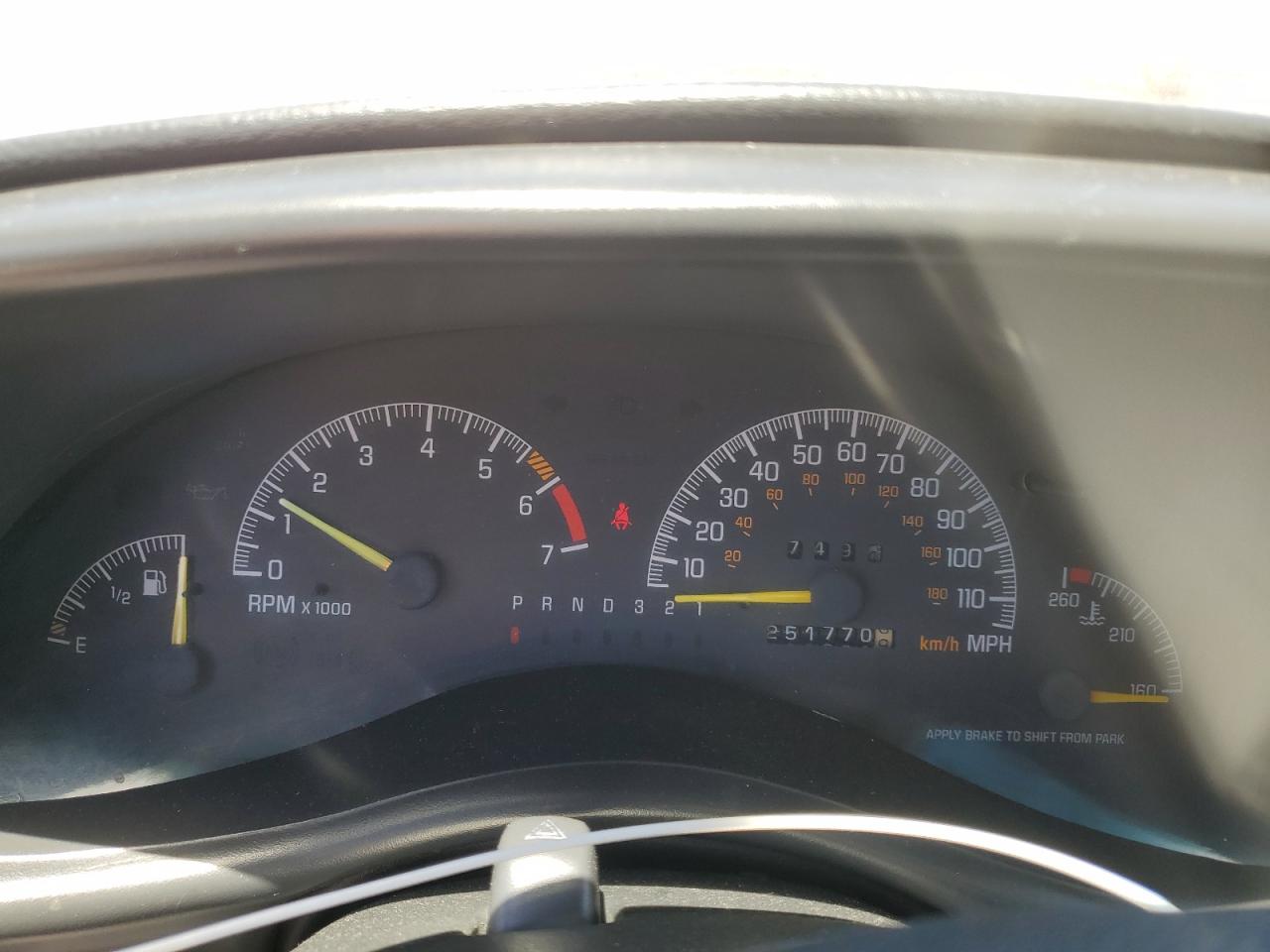 2001 Pontiac Grand Prix Se White vin: 1G2WK52J41F203063