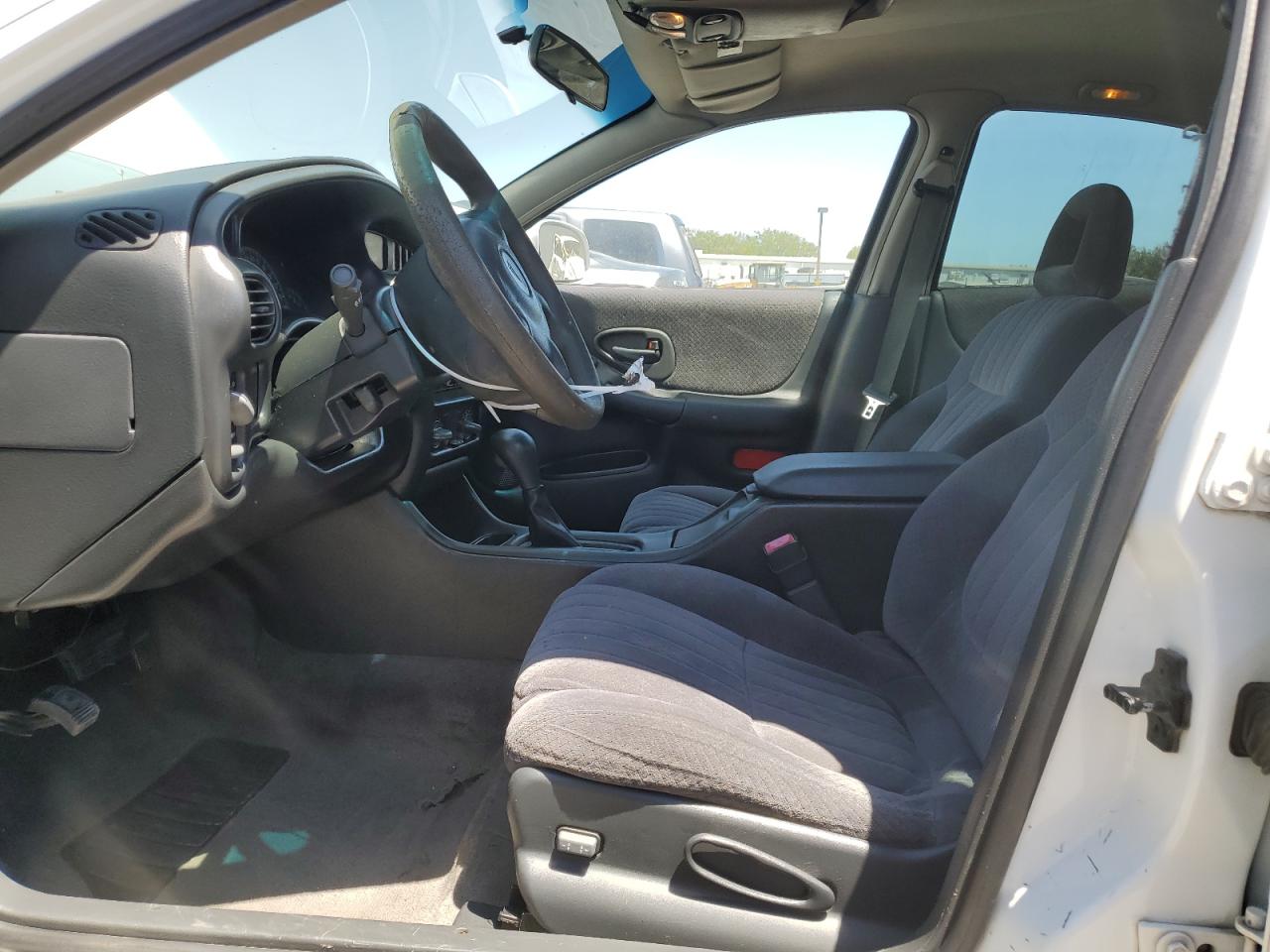 2001 Pontiac Grand Prix Se White vin: 1G2WK52J41F203063