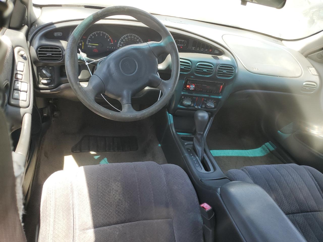 2001 Pontiac Grand Prix Se White vin: 1G2WK52J41F203063