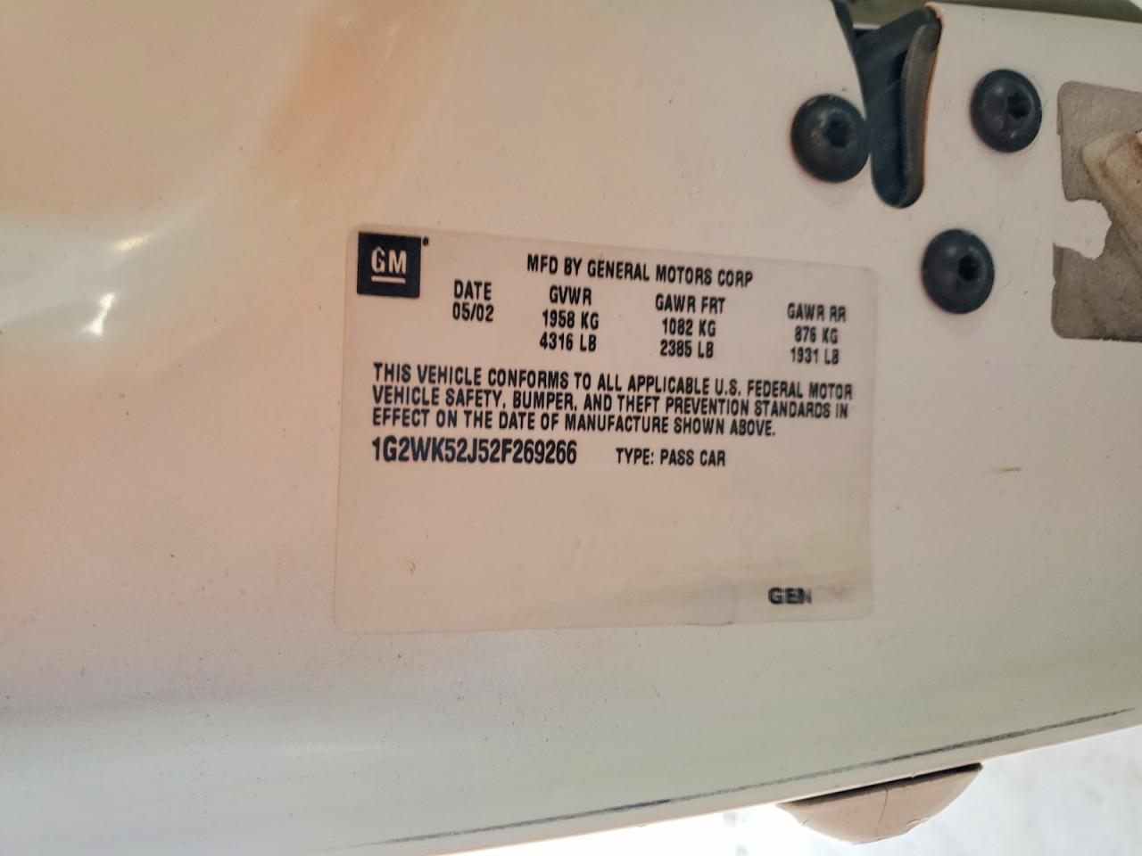 2002 Pontiac Grand Prix Se White vin: 1G2WK52J52F269266