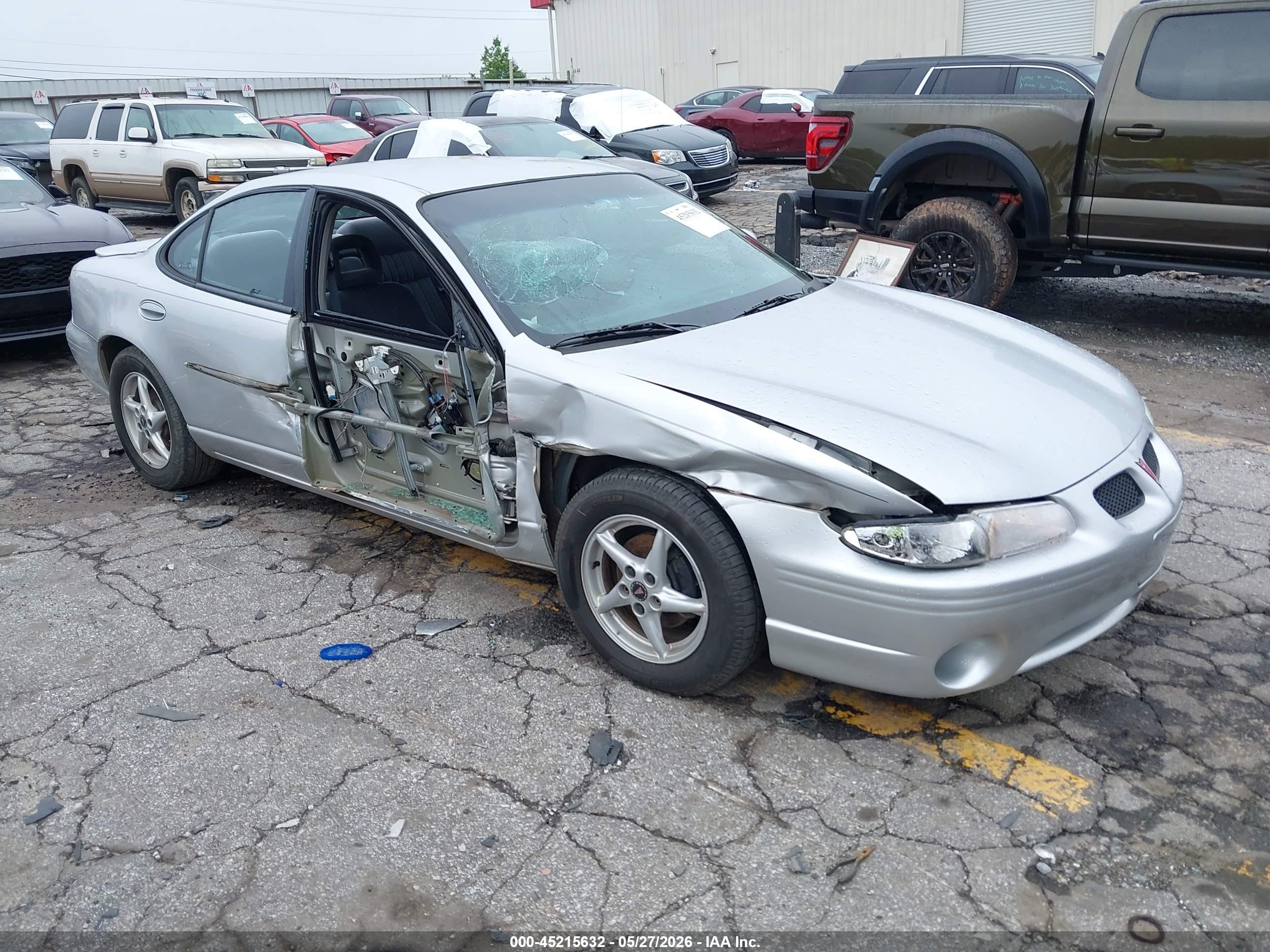2002 Pontiac Grand Prix Se Silver vin: 1G2WK52J62F161027